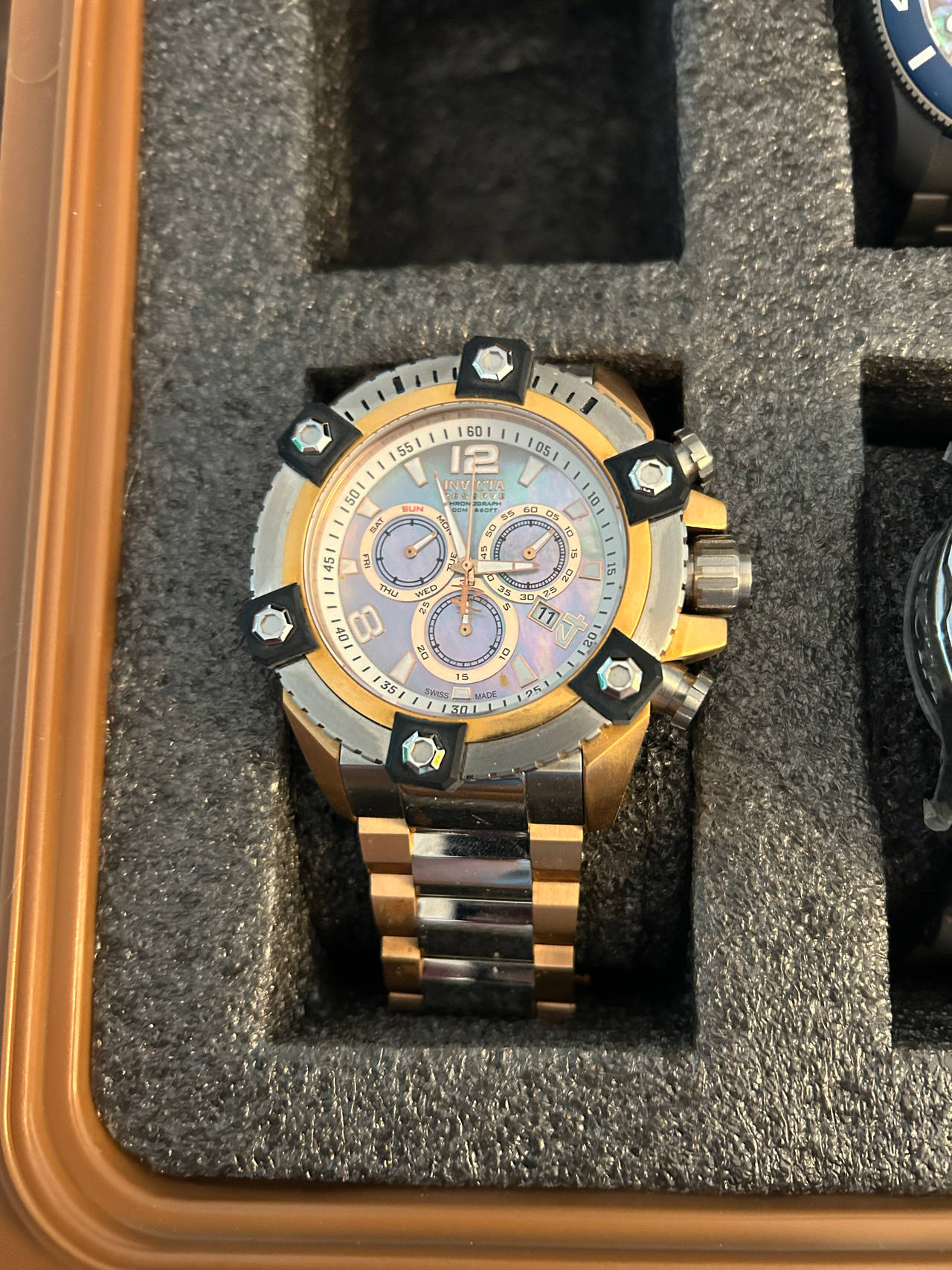 Invicta Reserve Bolt Zeus