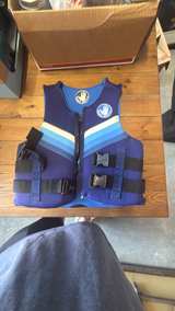 Body Glove Youth Neoprene Life Jacket - Image 2