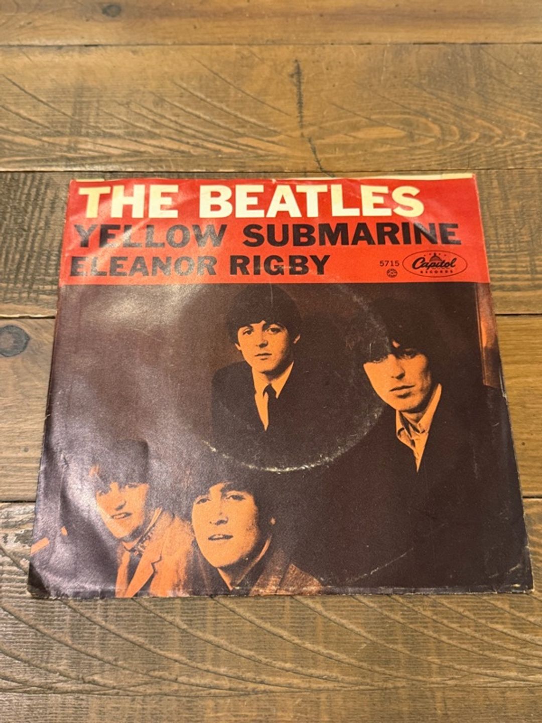 The Beatles Yellow Submarine / Eleanor Rigby 7" Vinyl