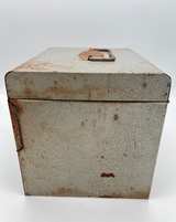 Vintage Brumberger Metal 8mm Film Reel Storage Case w/ 6 Empty 7” Reels Cans: - Image 4