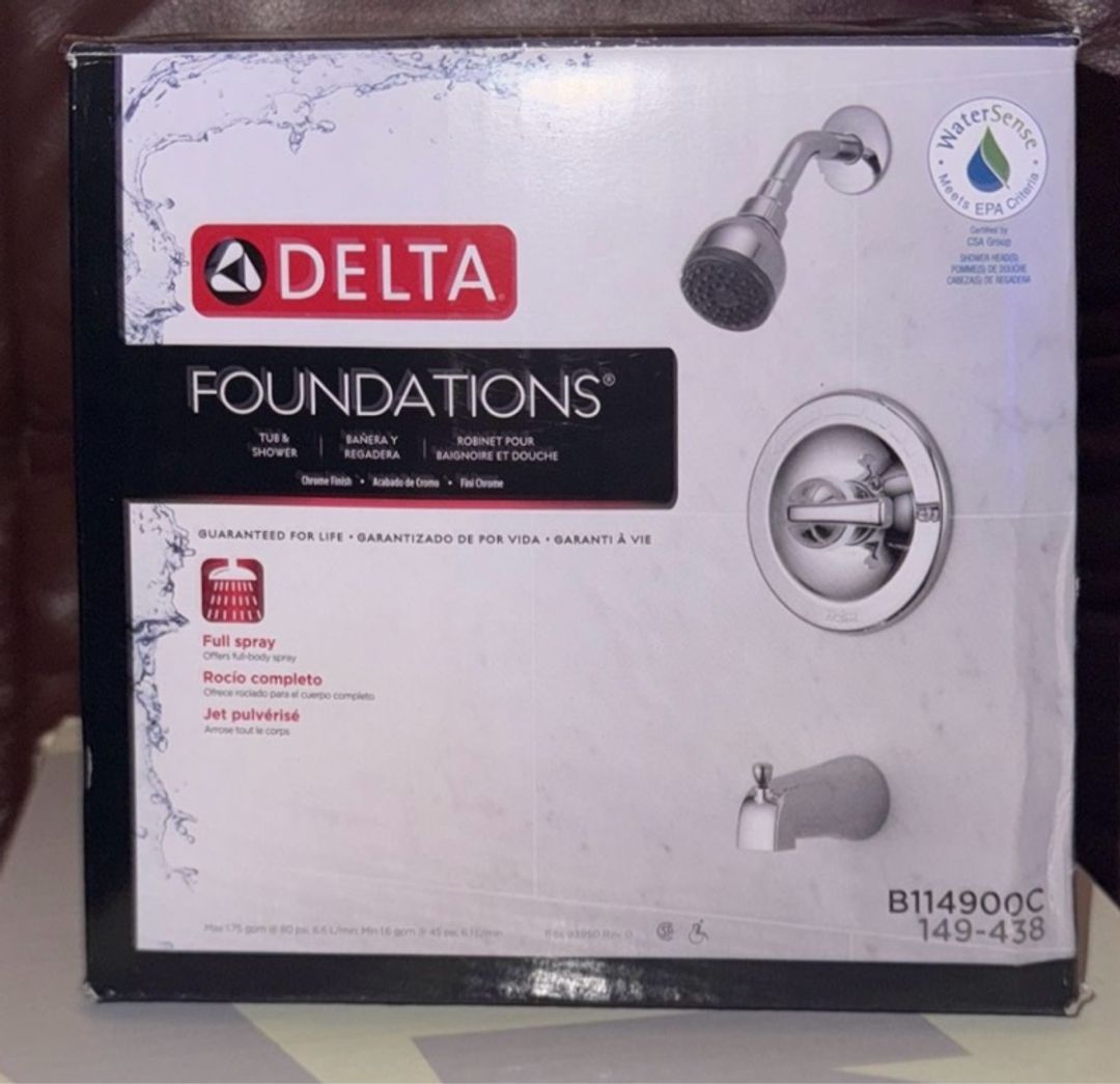 Delta Foundations Single-Handle Tub & Shower Faucet Chrome