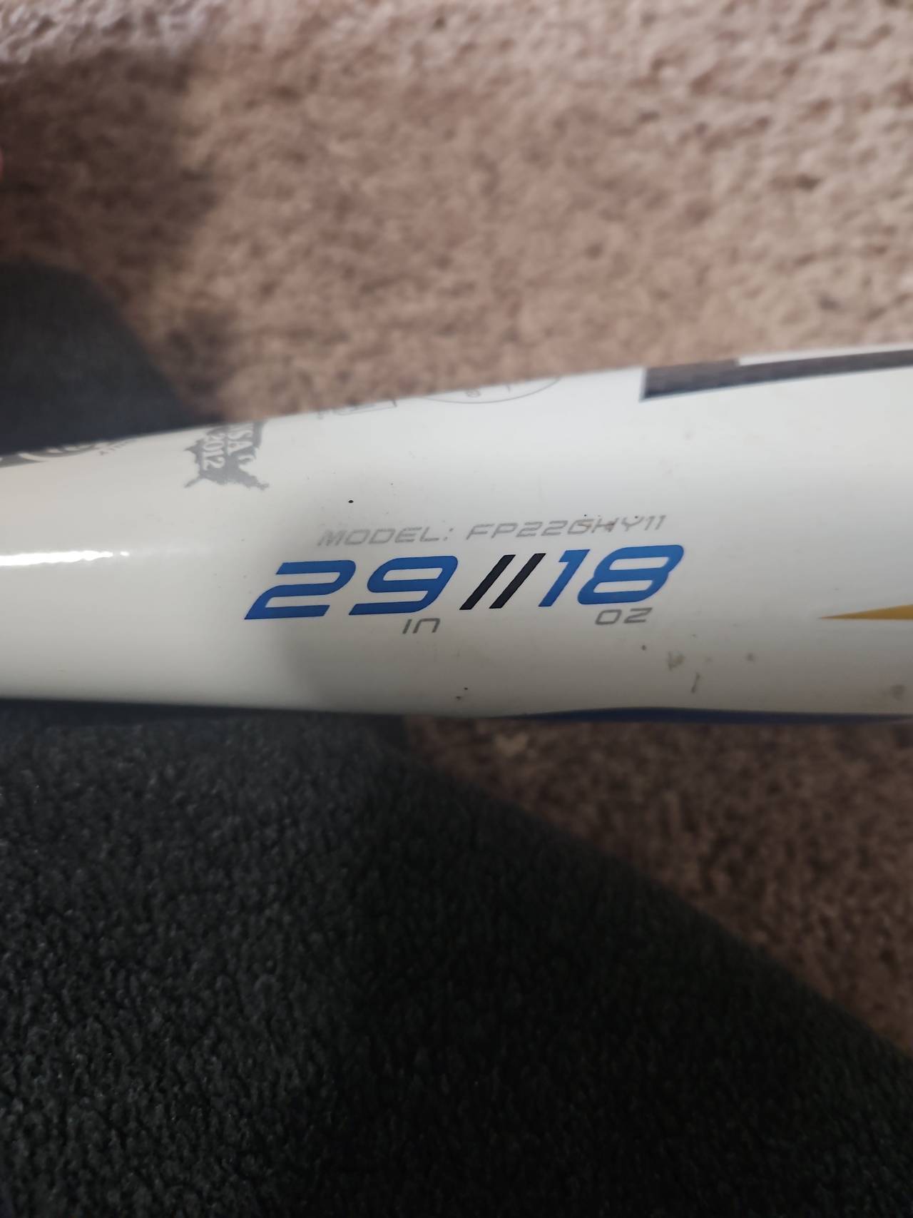 Easton Ghost Youth Fastpitch Softball Bat FP22GHY11