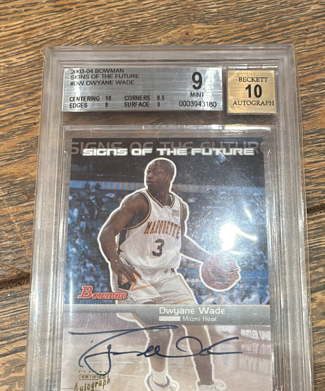 2003-04 Bowman Signs of the Future Dwyane Wade BGS 9/10 Auto