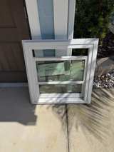 Simonton StormBreaker Plus 300VL Double-Hung Vinyl Window 30.5 x 31.5 - Image 2