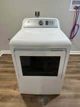 GE 7.4 cu. ft. Capacity Aluminized Alloy Drum Electric Dryer - Image 1