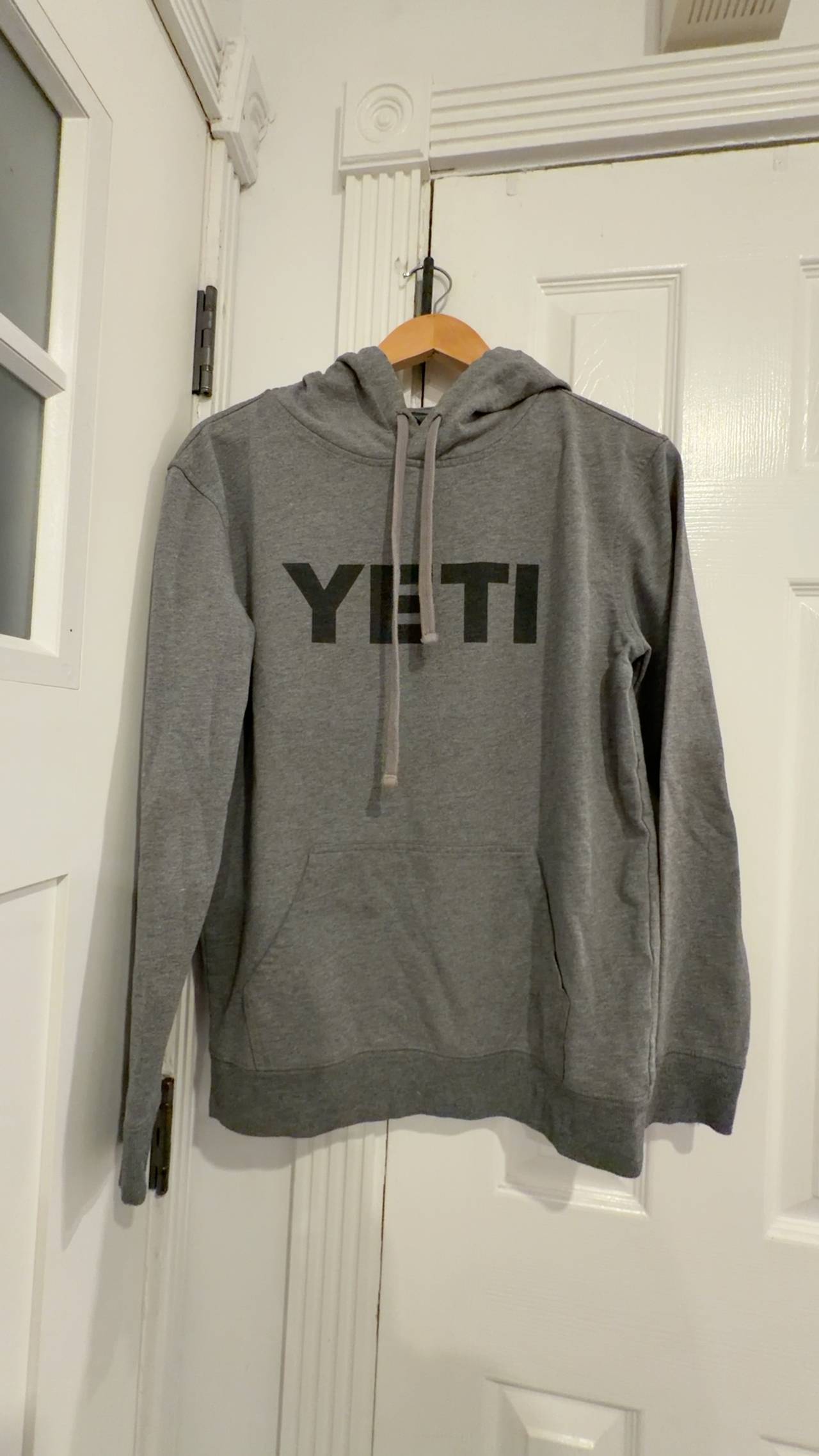 Yeti Brushed Fleece Logo Hoodie Pullover Gray