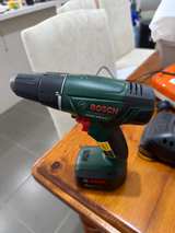 Bosch Impact Driver  and 2 drills combo - Image 4