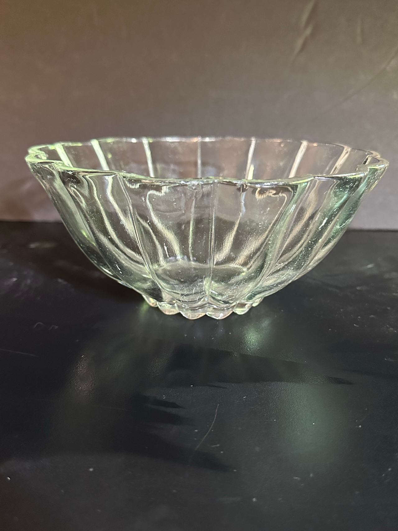 Vintage Scalloped Ribbed Glass Bowl 7”