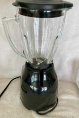 Oster Duralast Classic 5-Speed Blender - Image 4