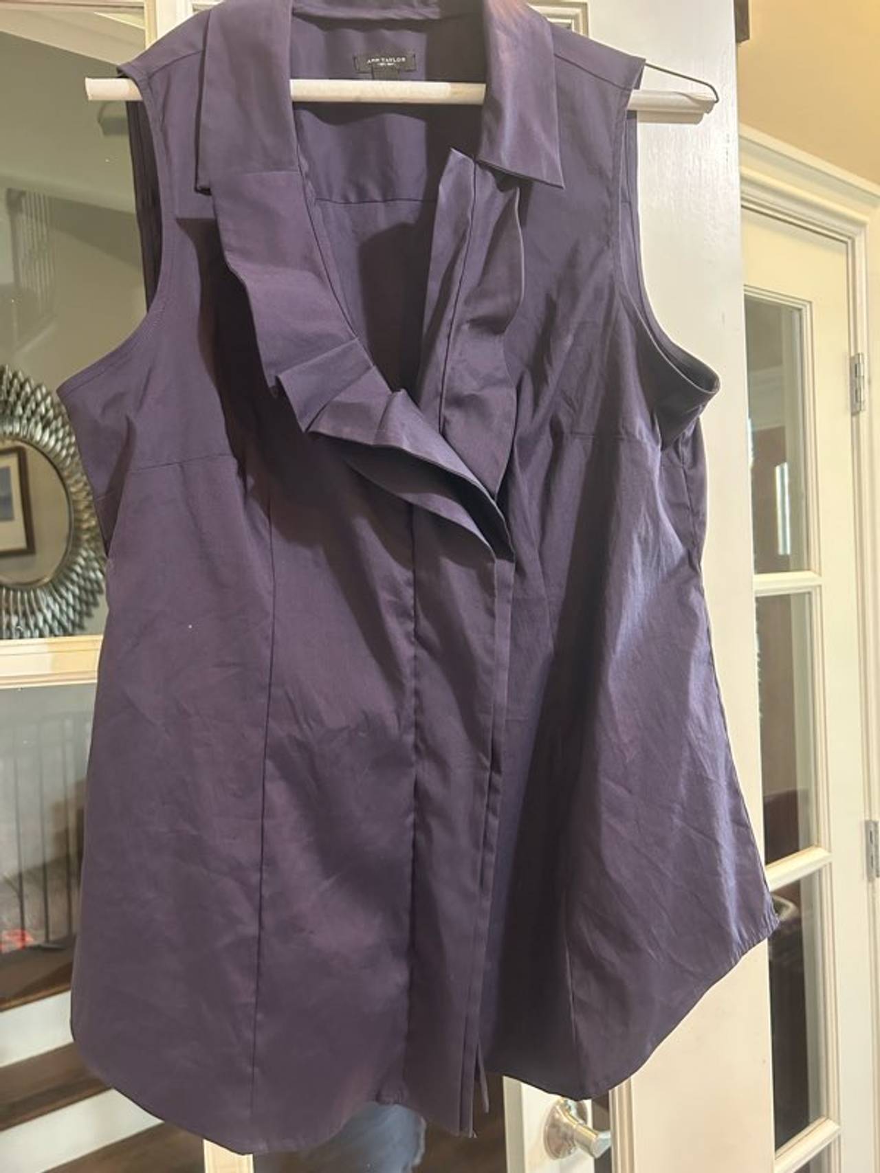 Ann Taylor button down sleeveless blouse in plum