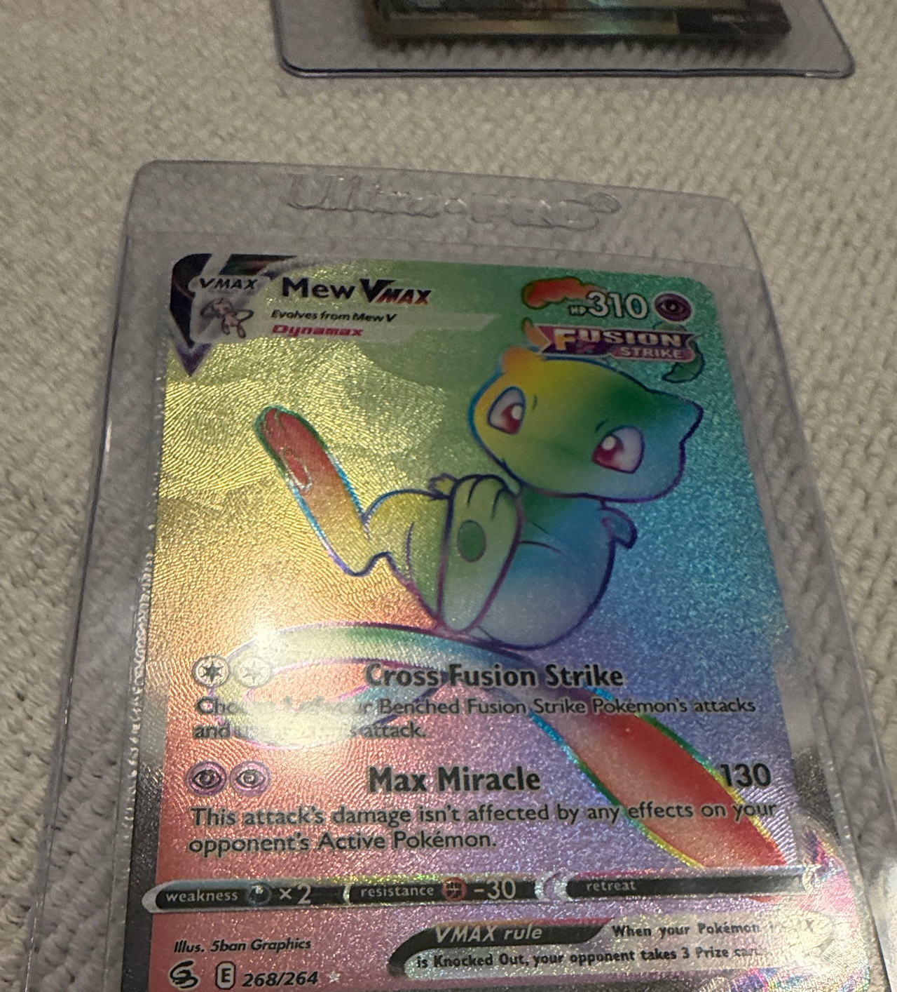 Mew VMAX 268/264 Fusion Strike Rainbow Rare