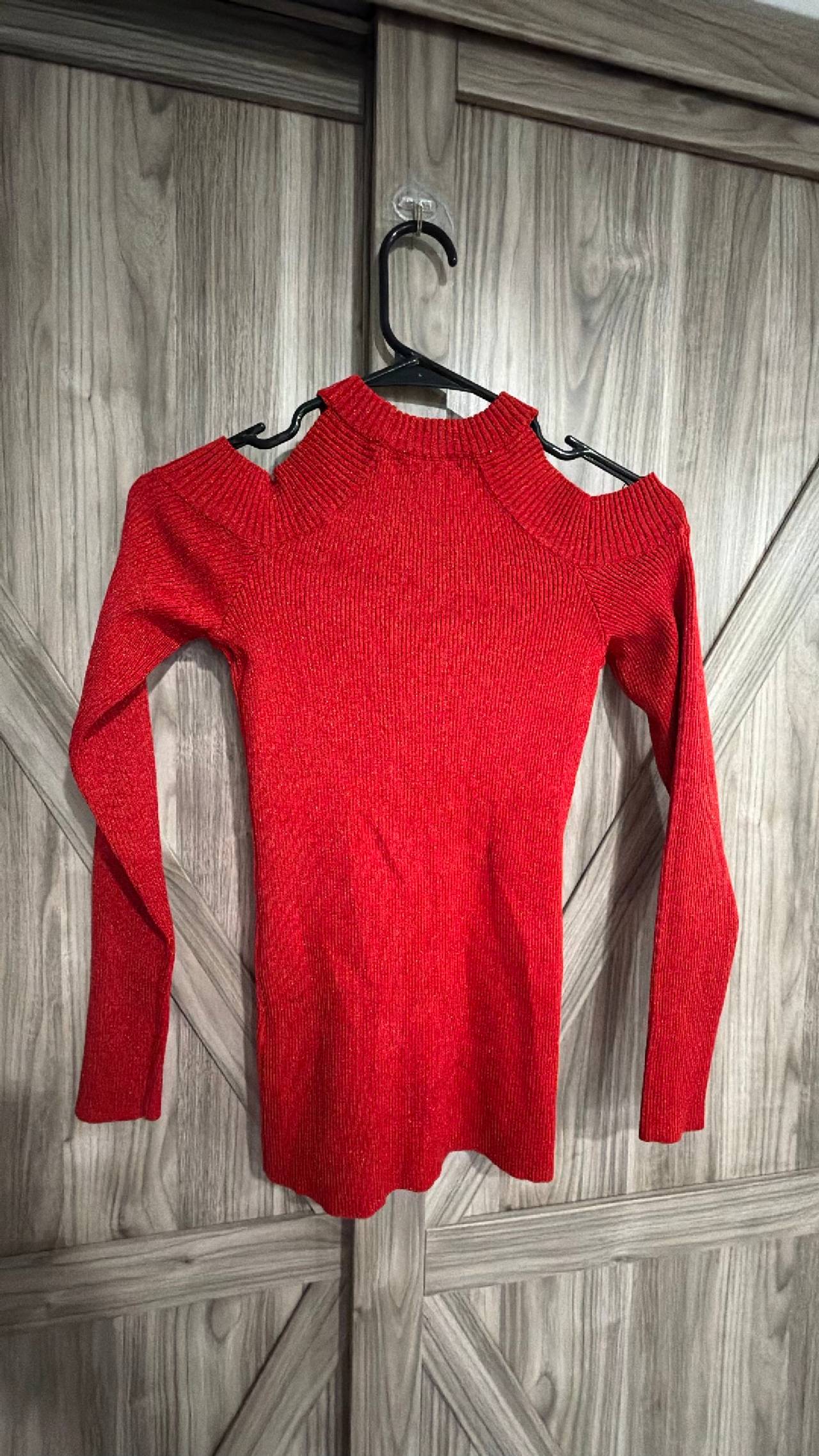 XS INC International Concepts Cold-Shoulder Ribbed Sweater Red festive party