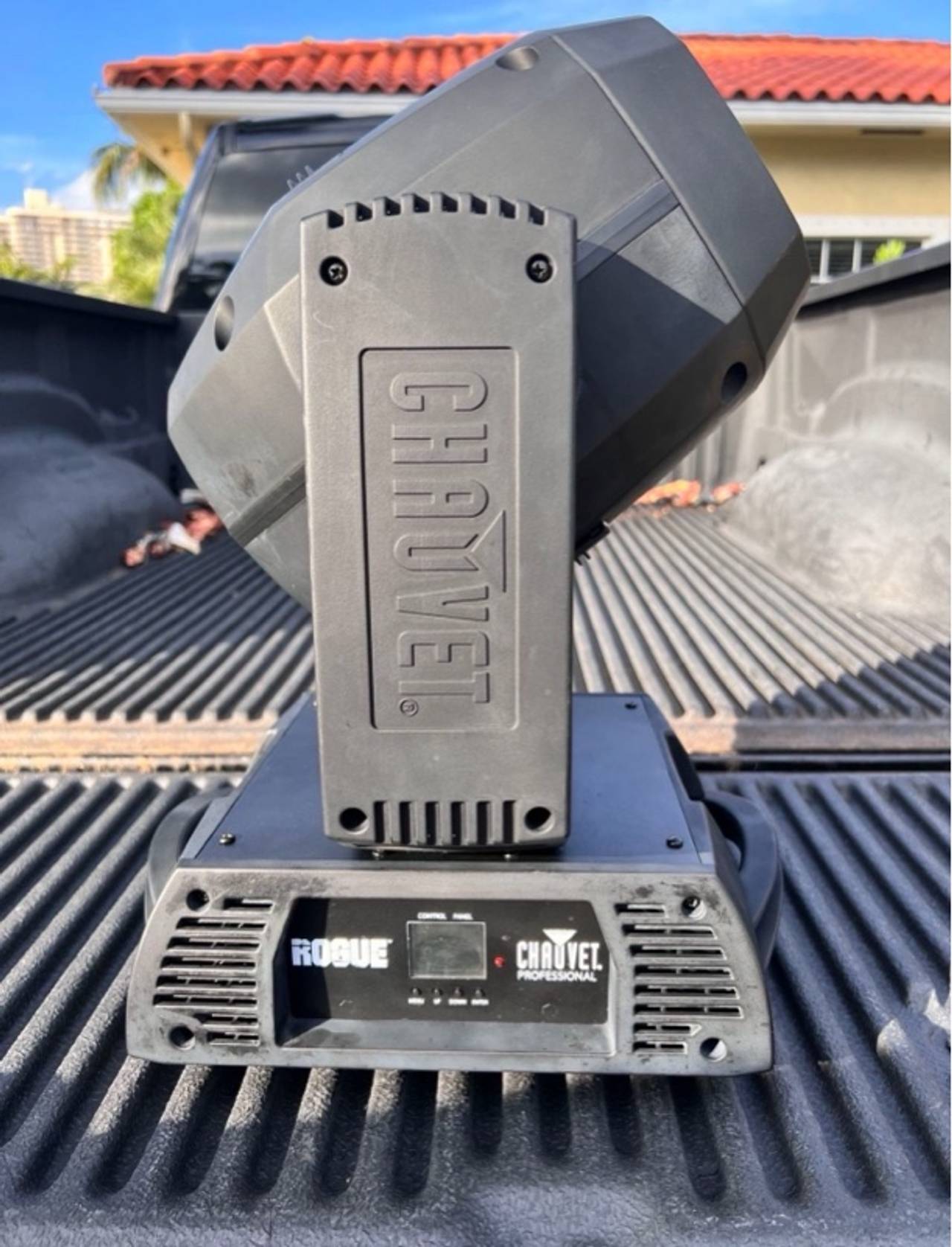 1 Chauvet Professional Rogue R1 Spot – Moving Head LED Fixture – DMX, Motorized 