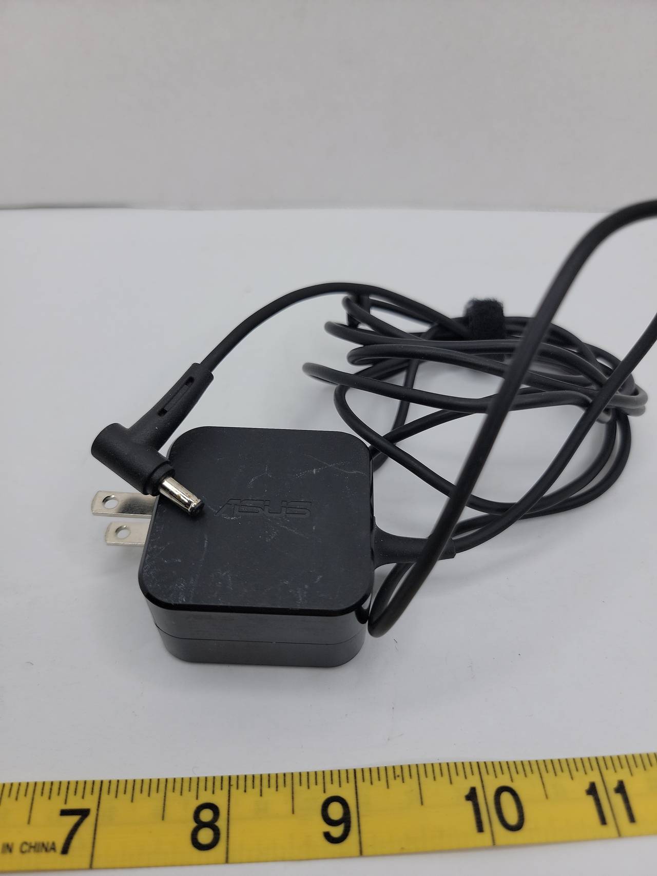ASUS 33W Laptop AC Adapter AD890326
