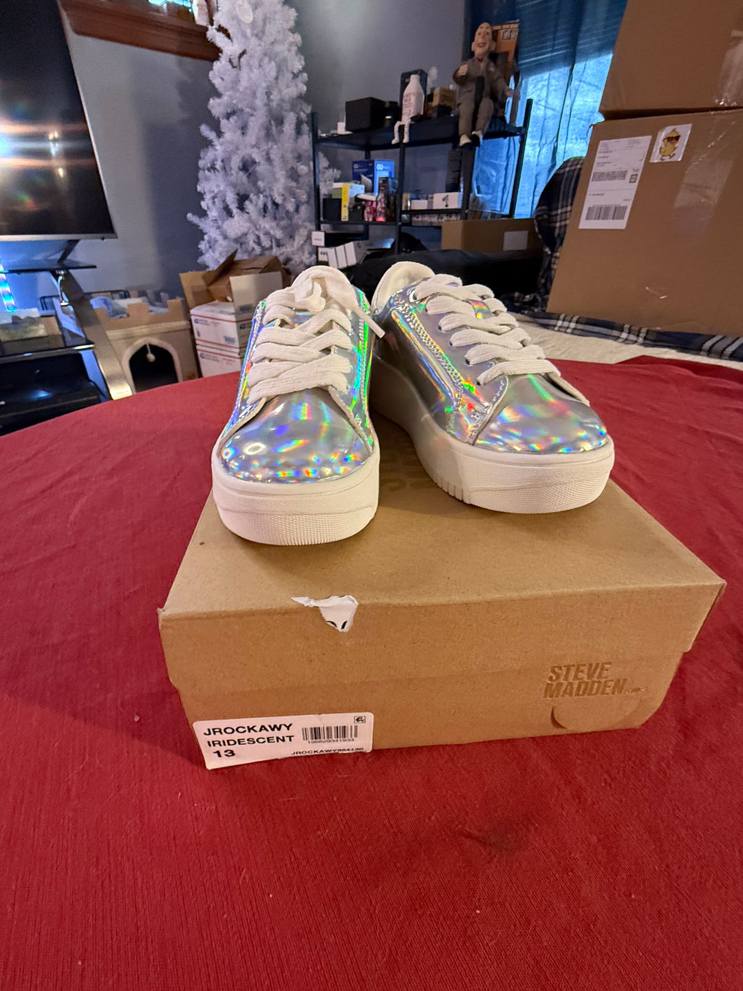 Steve Madden Jrockawy Iridescent Sneakers size 13 kids