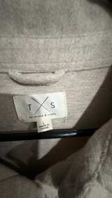 Thread & Supply Women's Shacket size Large tan light brown - Image 3