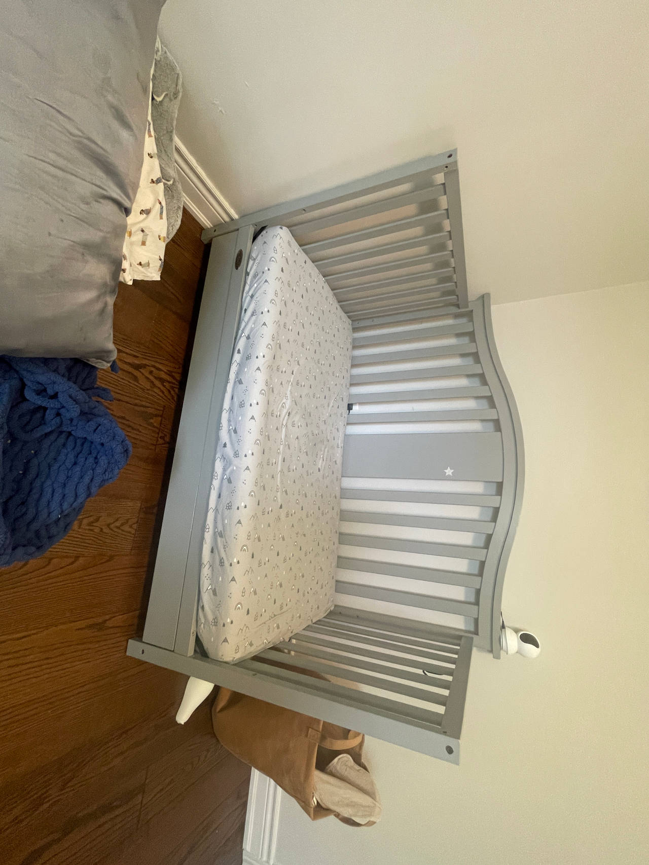 Convertible Baby Crib