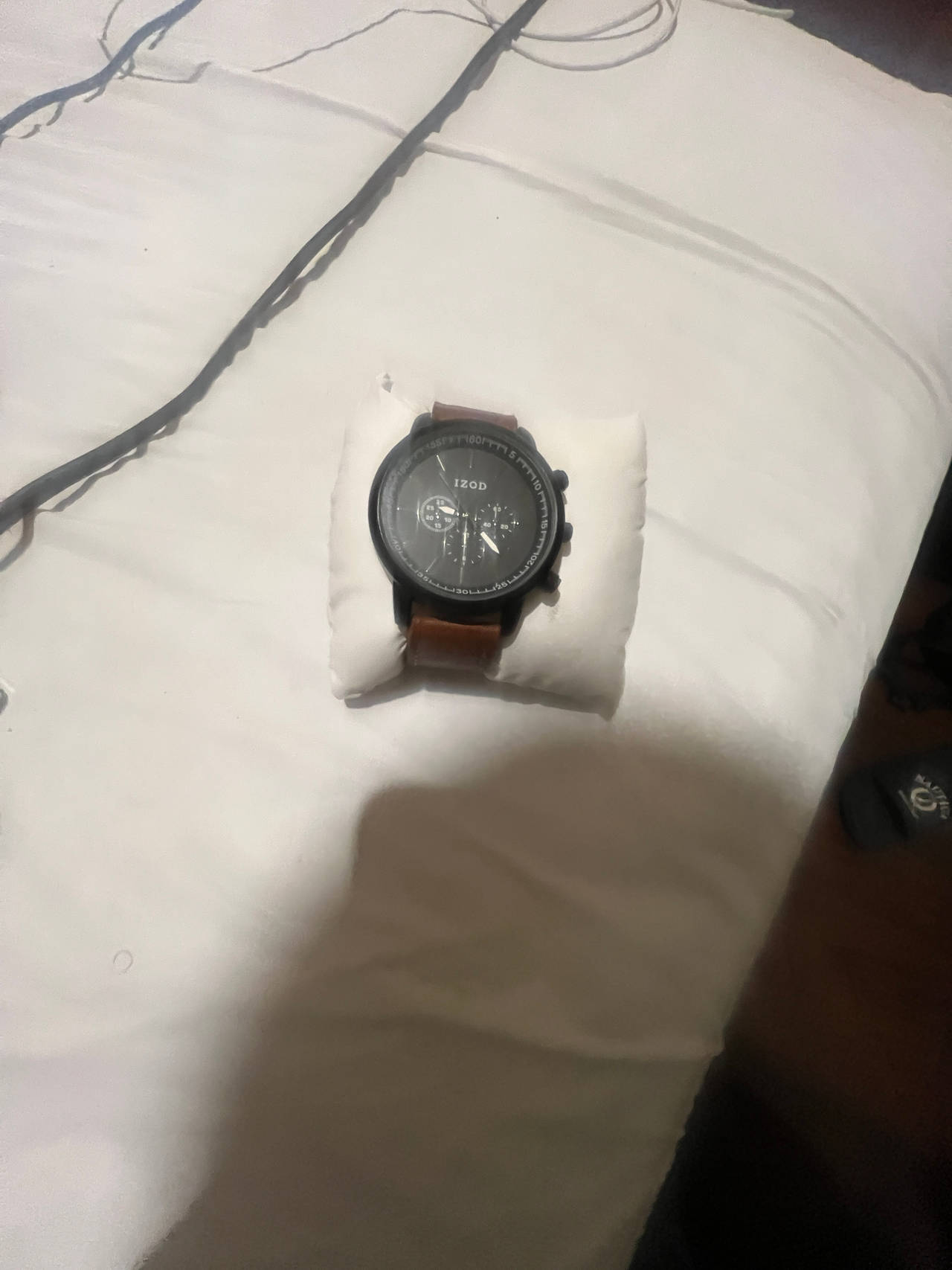 IZOD Men's Analog Watch