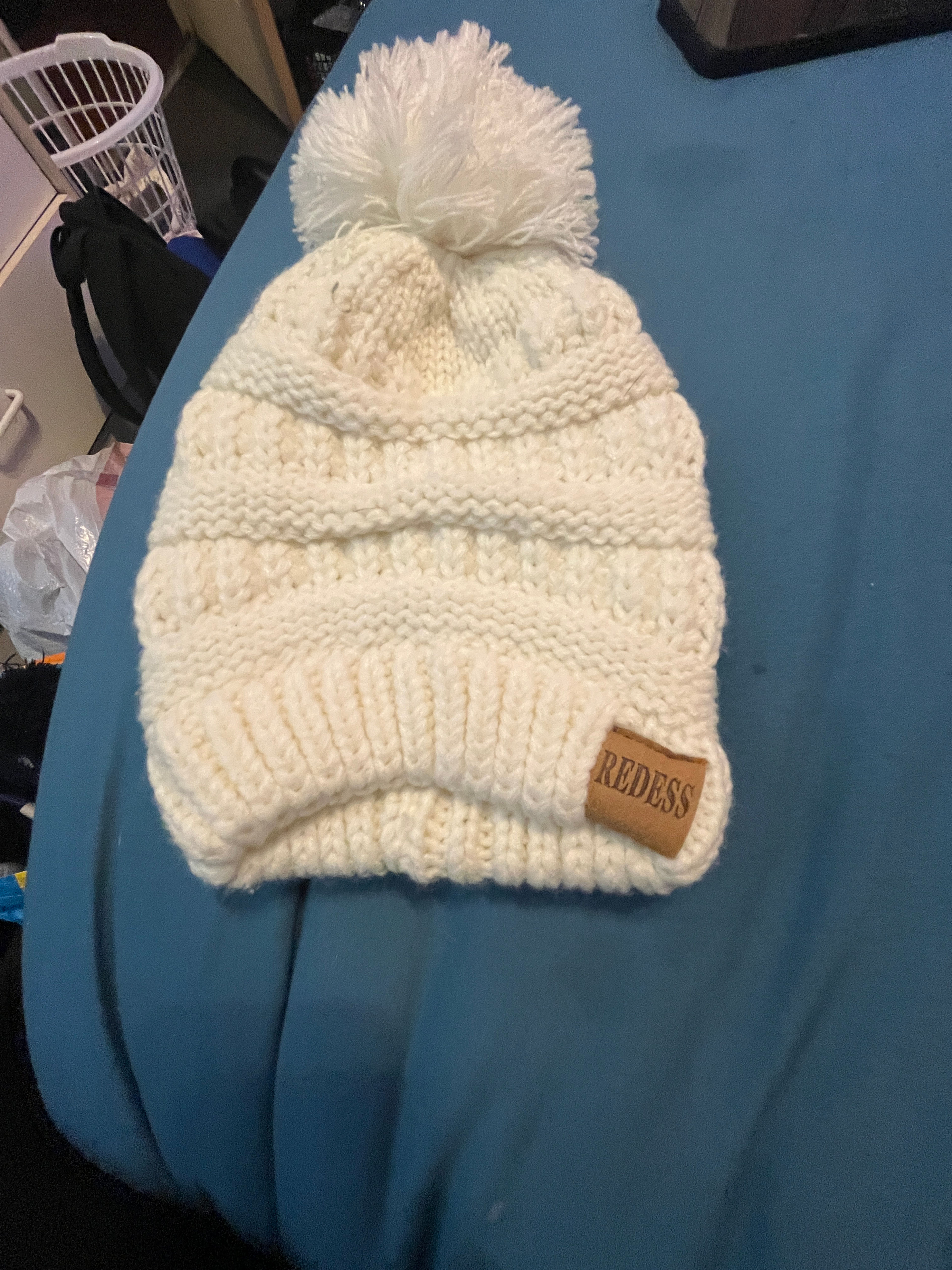 REDESS Knit Beanie Hat