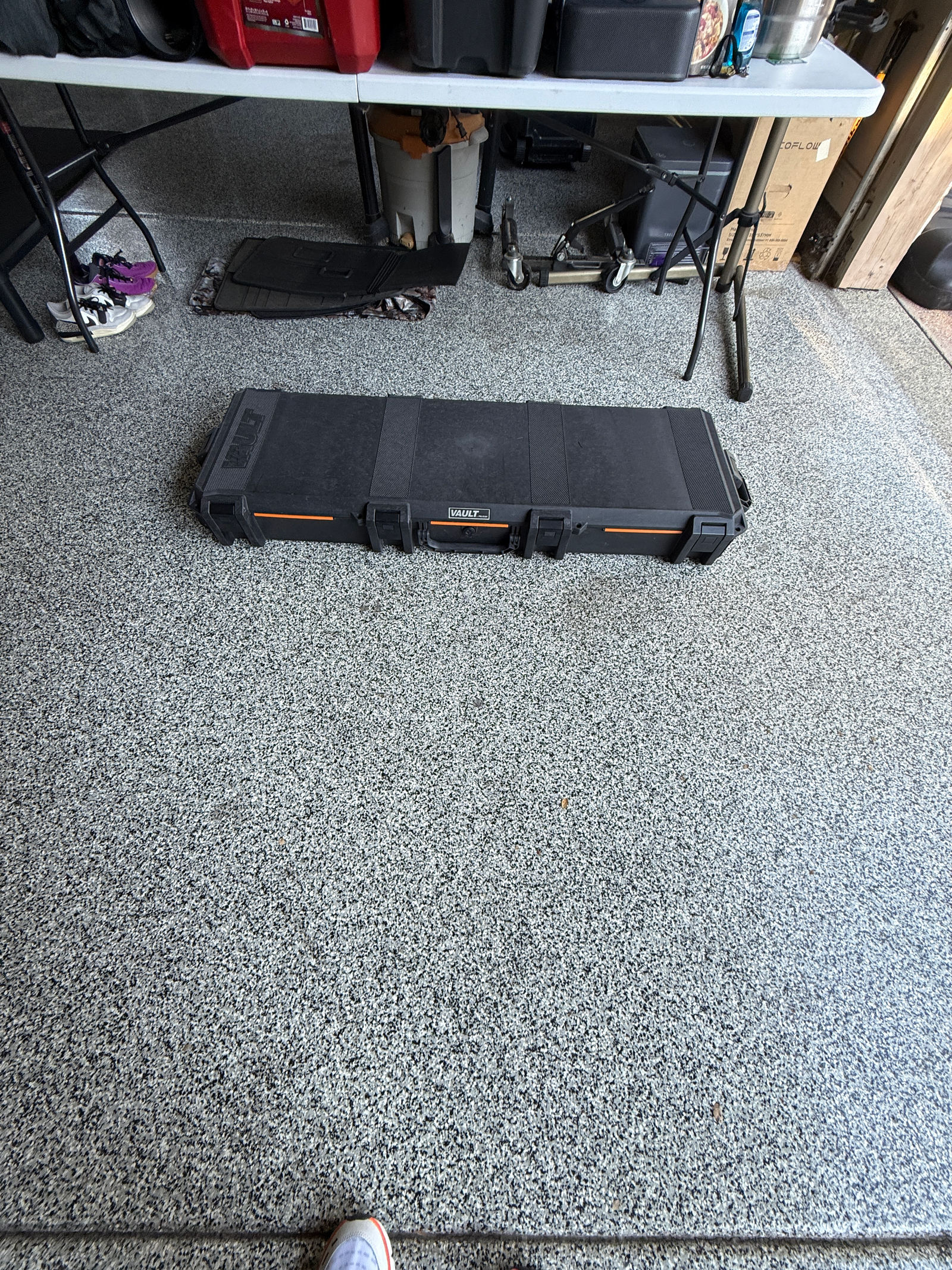 Vault by Pelican V800 Double Rifle Case
