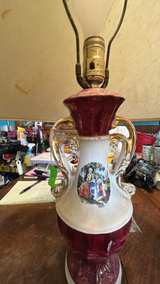 Vintage Victorian Style Porcelain Urn Lamp - Image 3