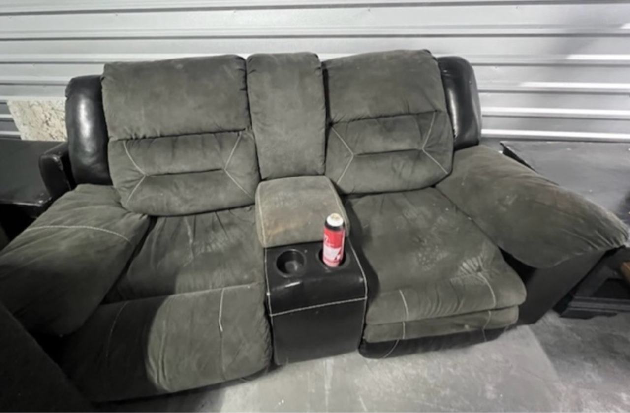 Ashley Earhart Reclining Loveseat Slate