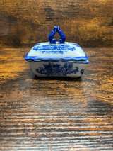 Blue and White Porcelain Miniature Lidded Dish - Image 4