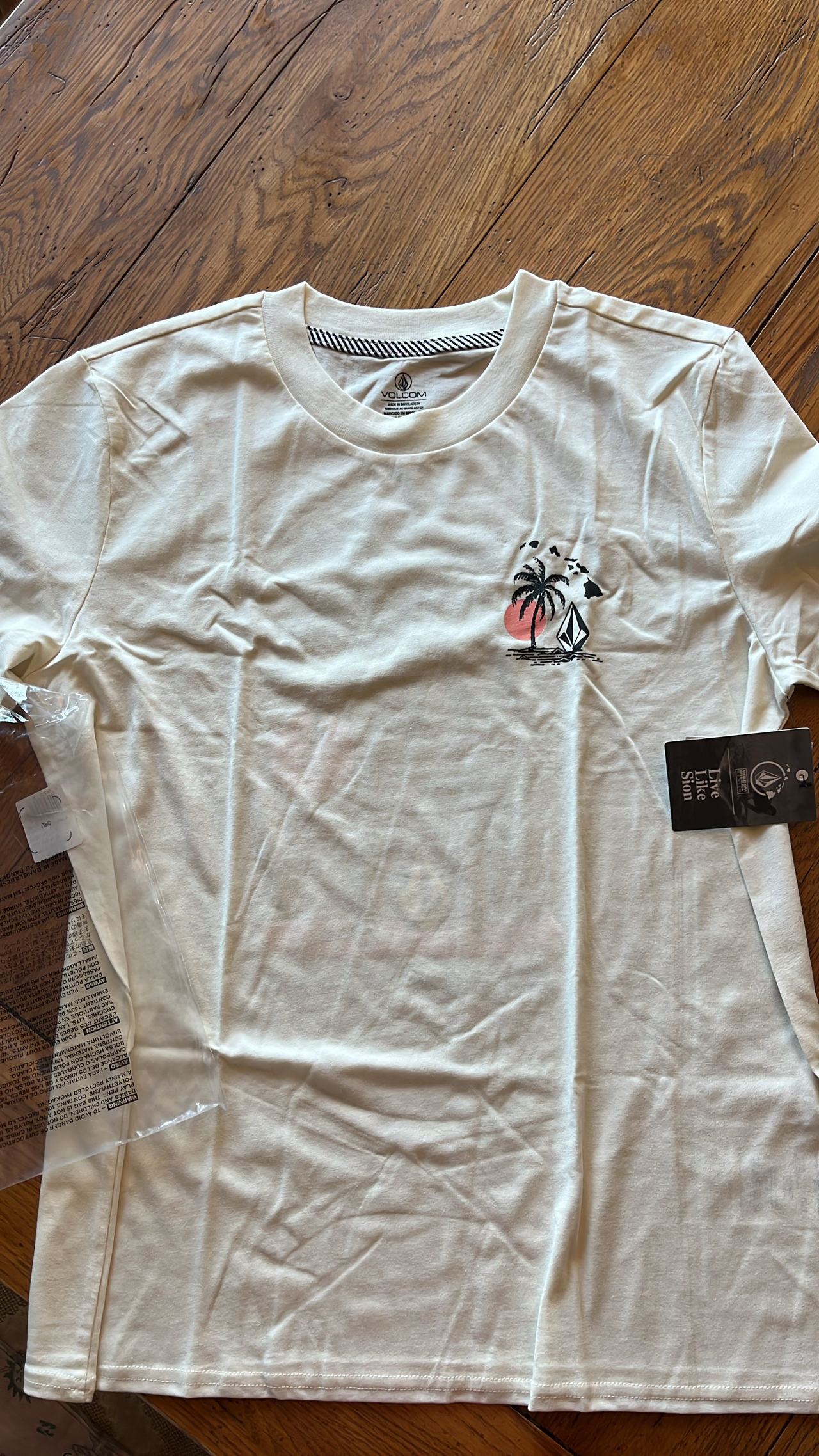New with tags Volcom Men's Palm Tree Graphic T-Shirt medium