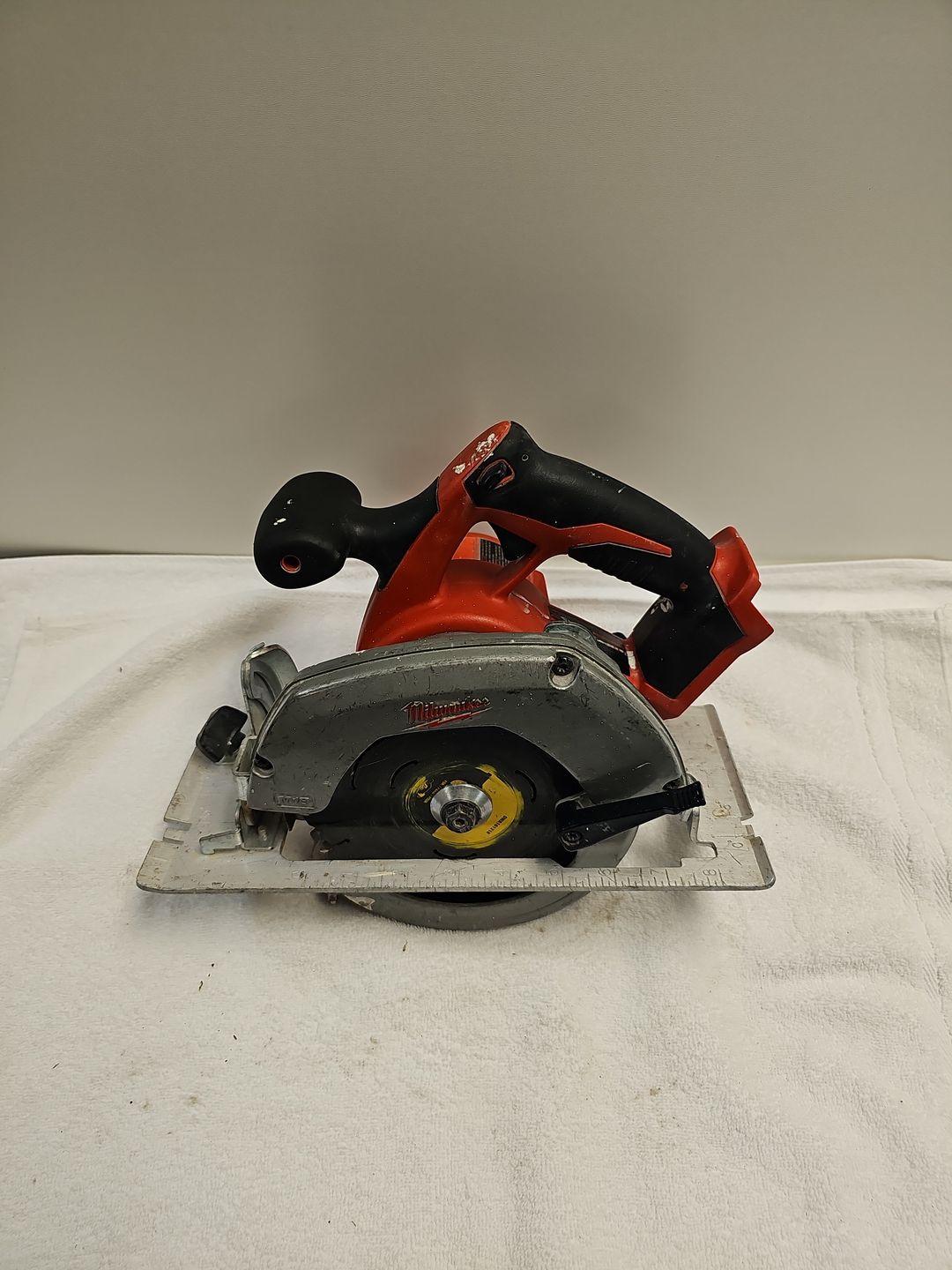 Milwaukee M18 2630-20 6-1/2" Circular Saw