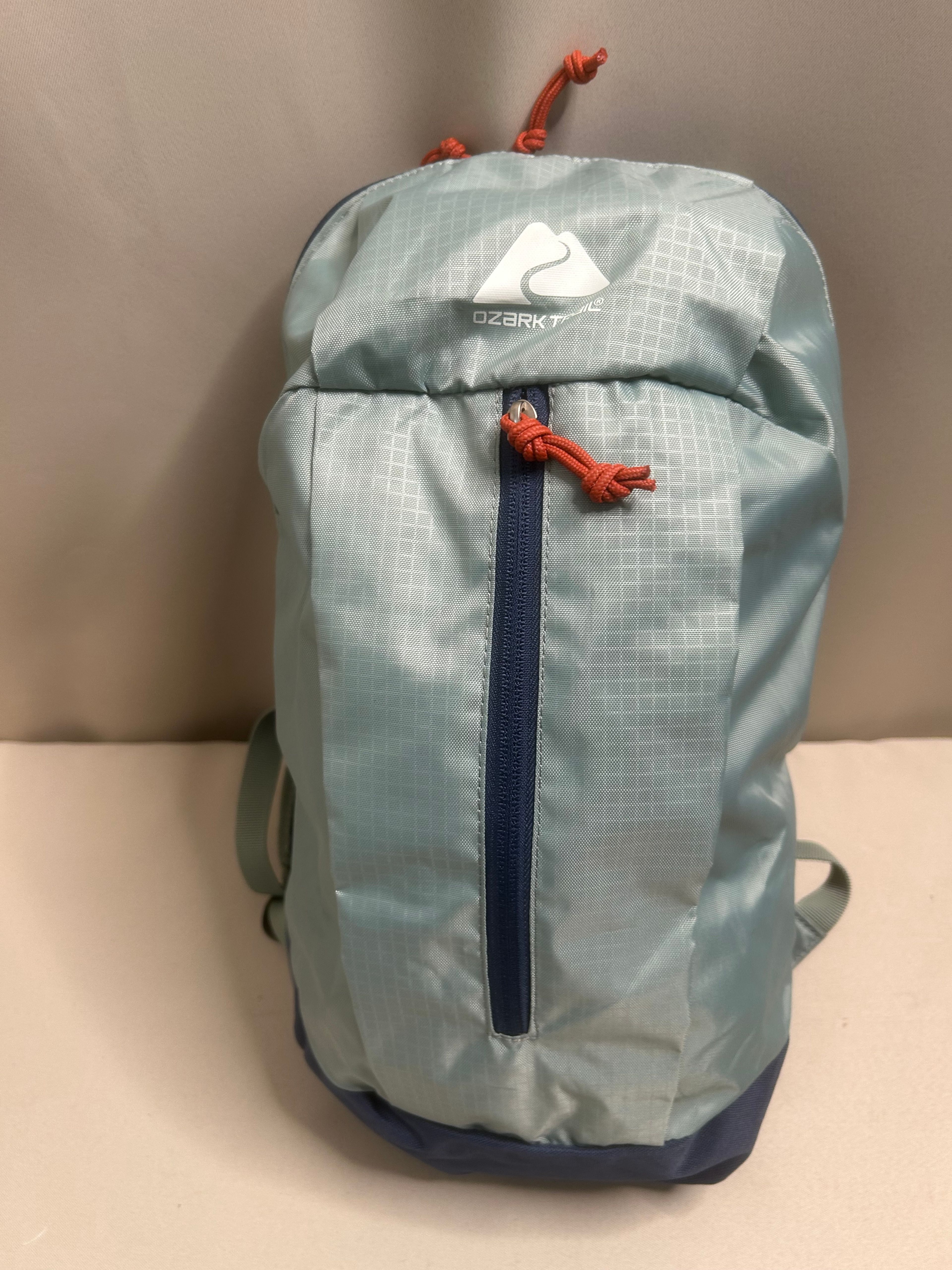 Ozark Trail 10L Day Pack - Image 2