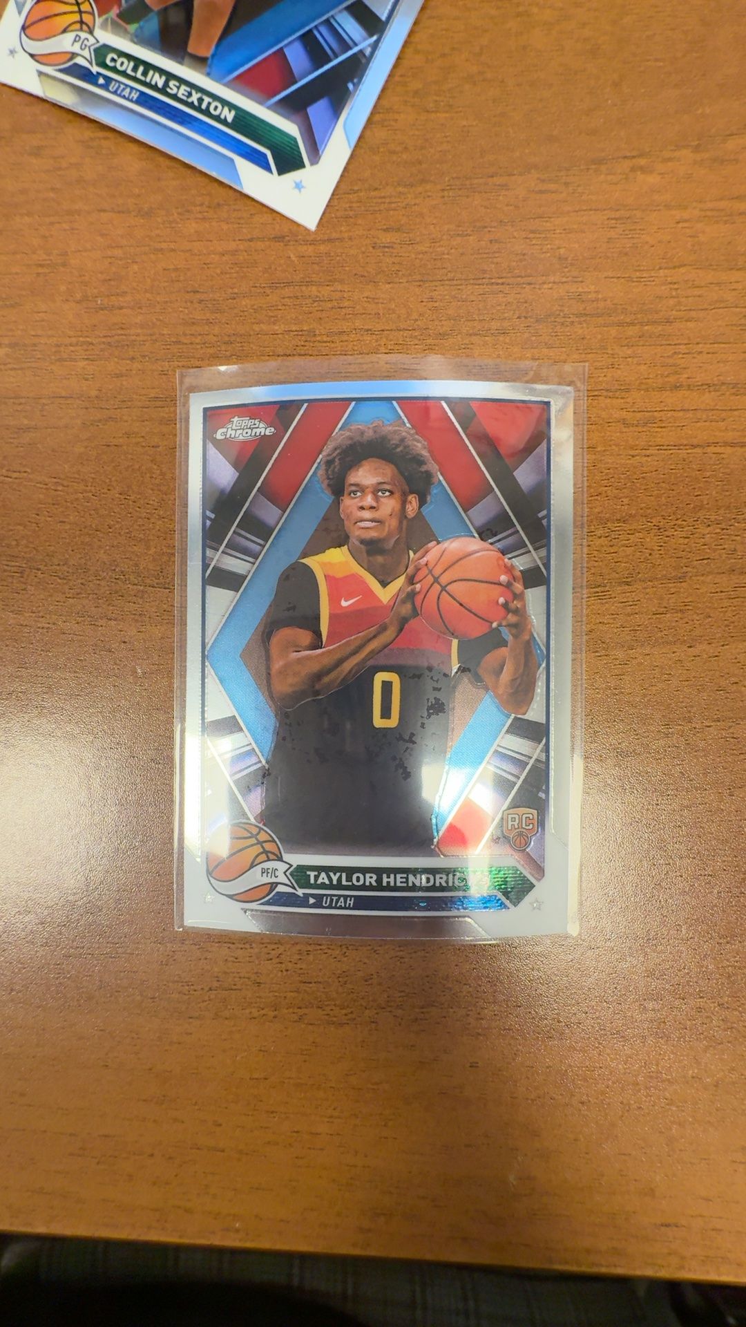 Topps Chrome Taylor Hendricks Rookie Card 2023-24