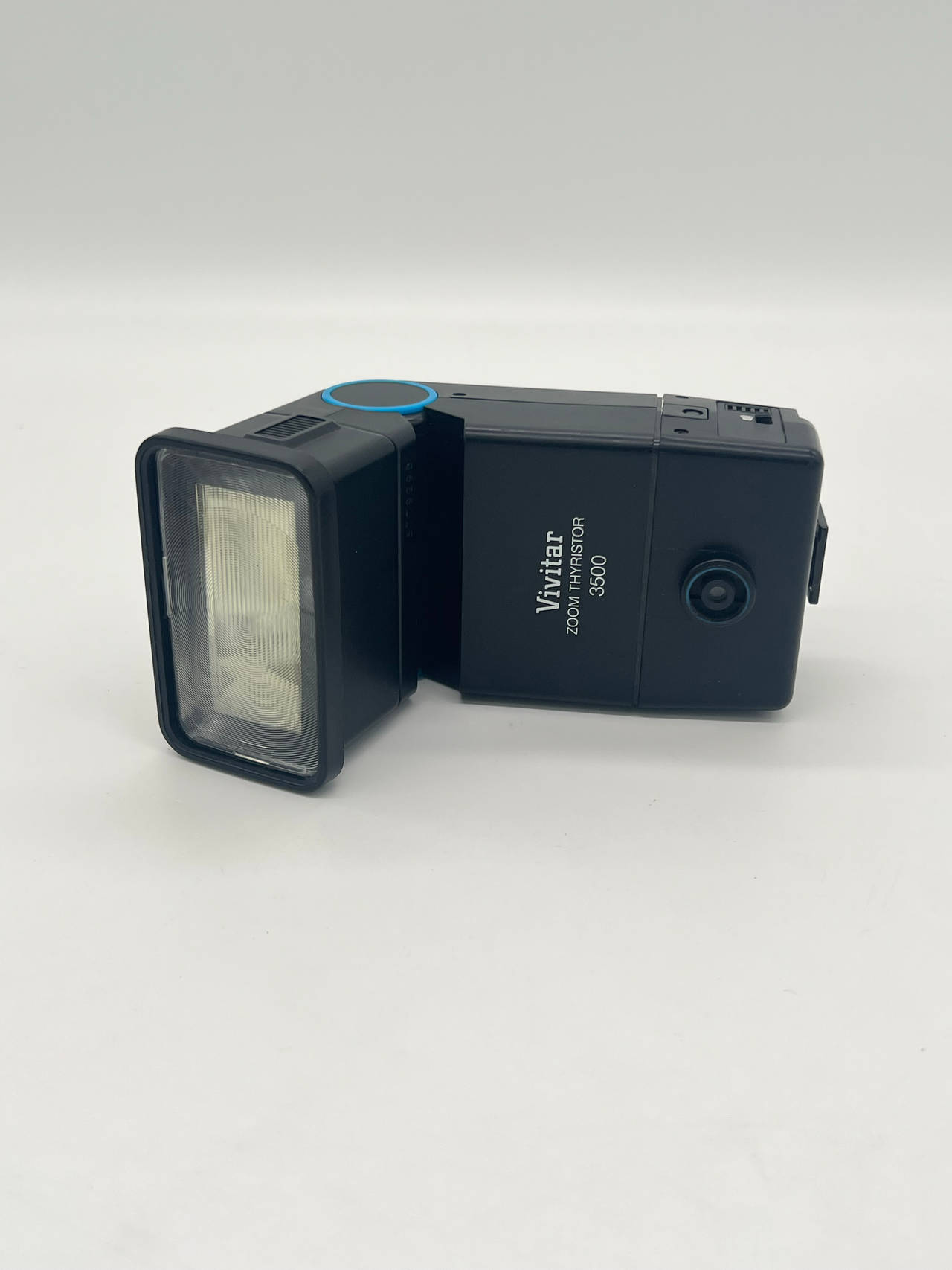 Vivitar Zoom Thyristor 3500 DM/C Flash for Canon