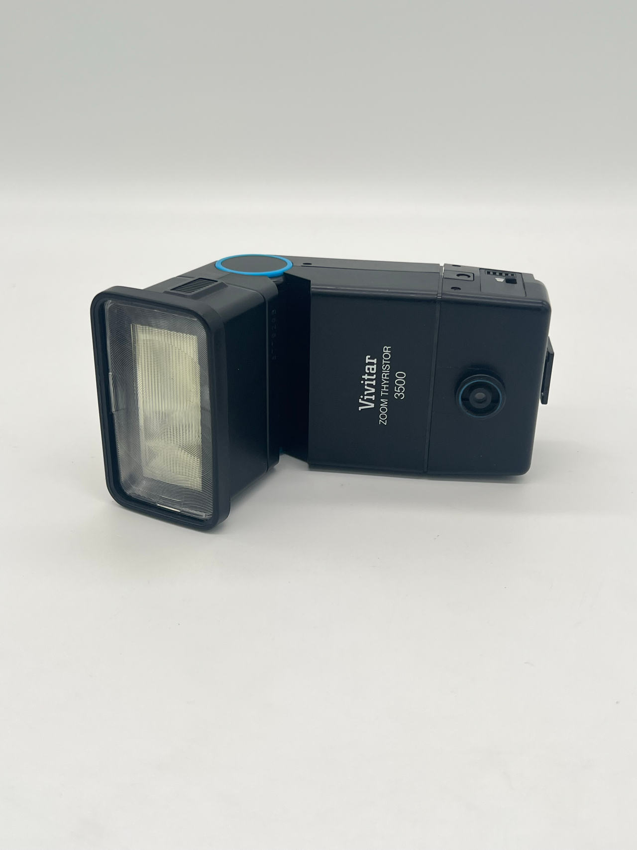 Vivitar Zoom Thyristor 3500 DM/C Flash for Canon