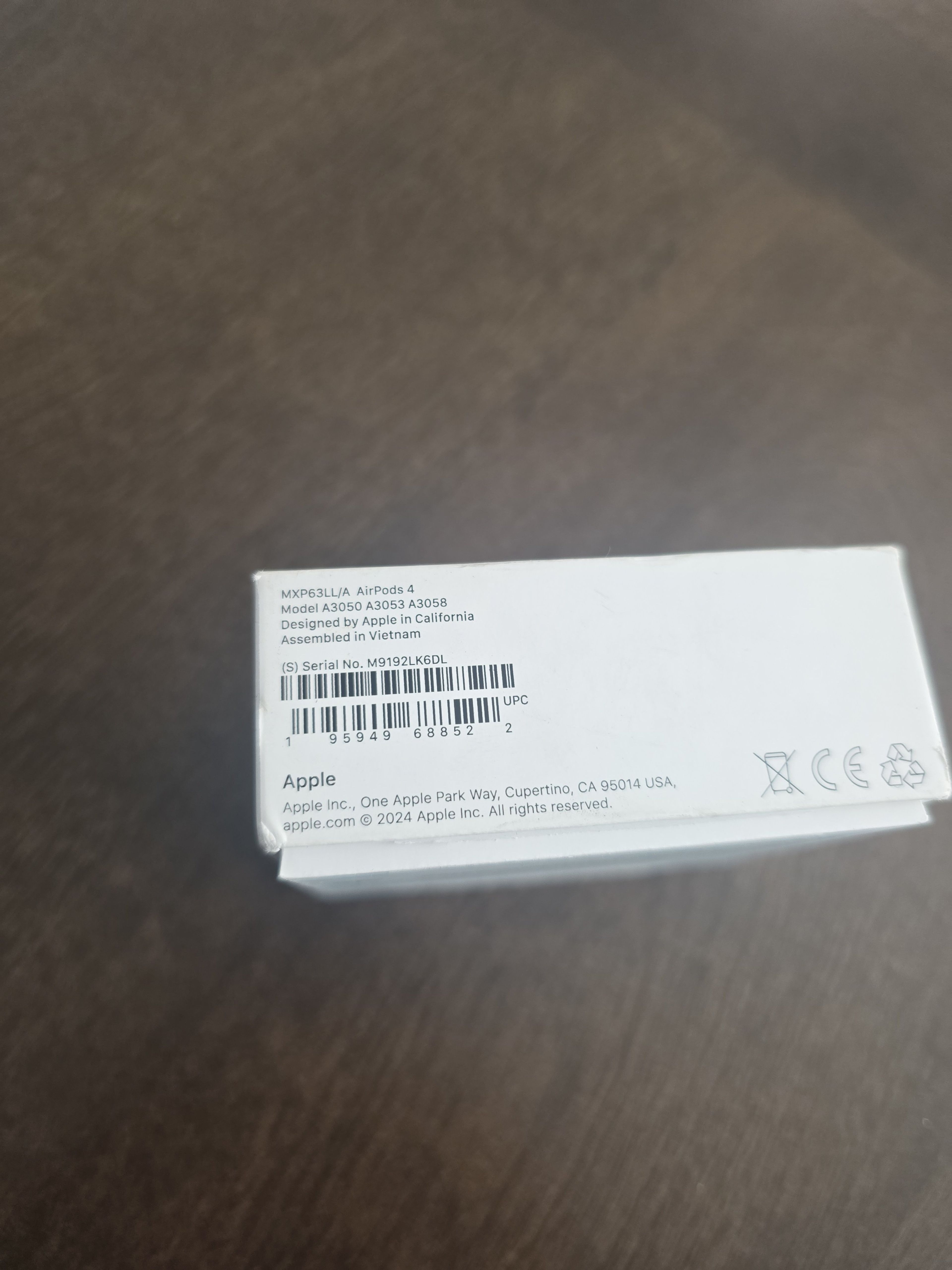 Apple AirPods 4 - Image 2