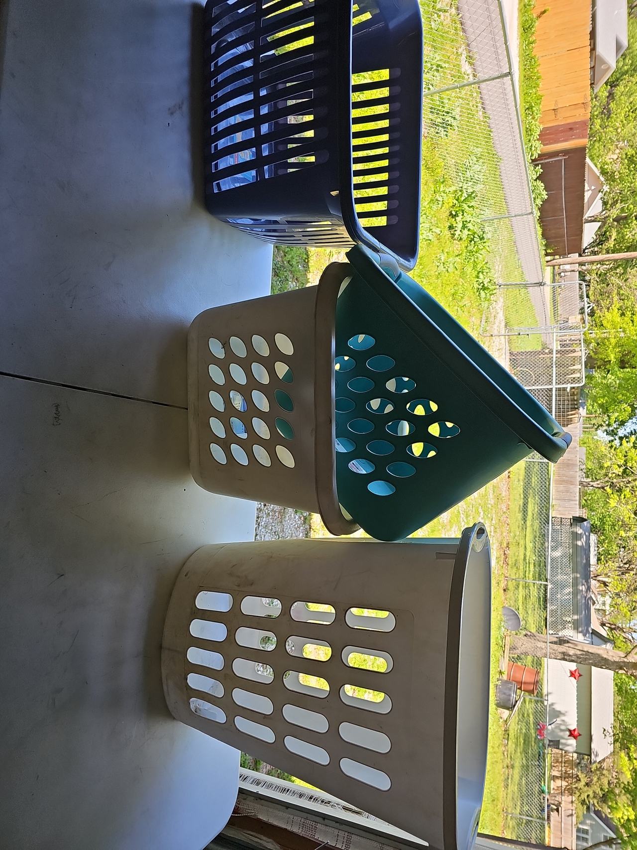 Sterilite Plastic Laundry Basket