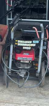 Honda Gas Pressure Washer - Image 2