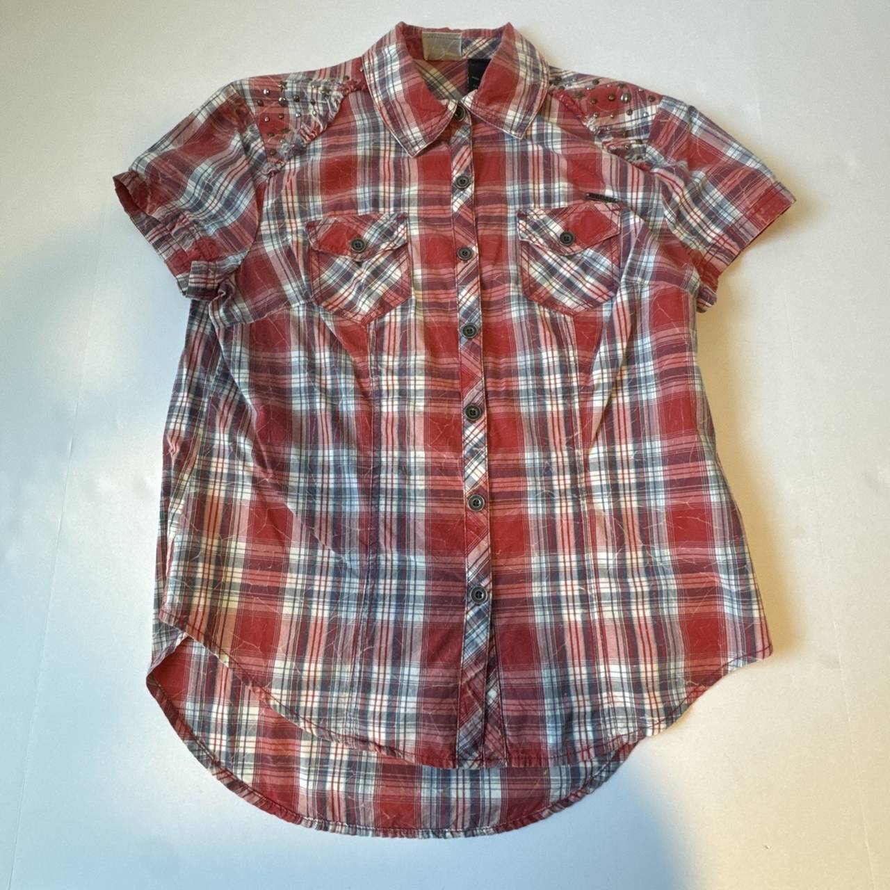 Harley Davison Plaid Short Sleeve Button-Up Shirt With Stones on it