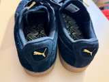 Puma Suede Classic Womens Size 9 Black Gum Sole Gold Logo Sneakers Excellent - Image 2