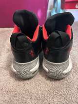 Jordan Max Aura Black Red Grey Size US 9.5 Men - Image 4