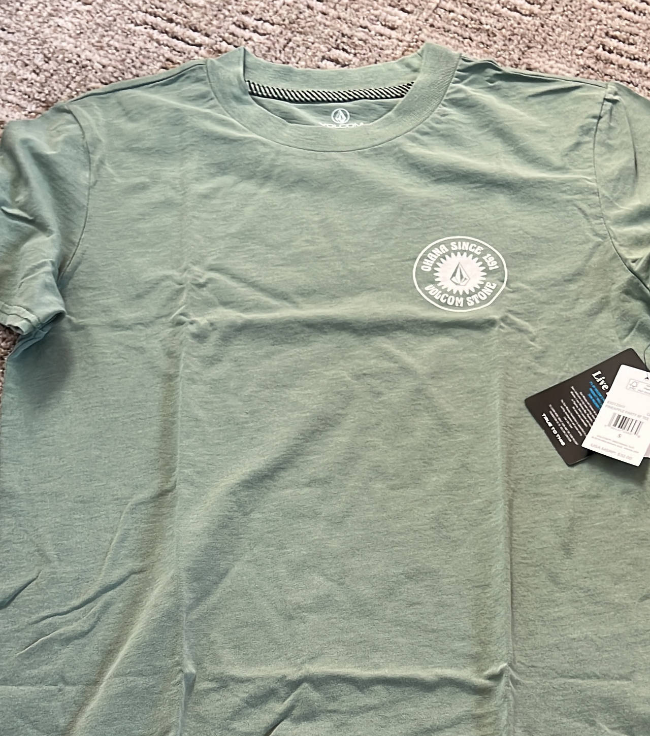 Volcom Ohana Stone Graphic T-Shirt new with tags Small