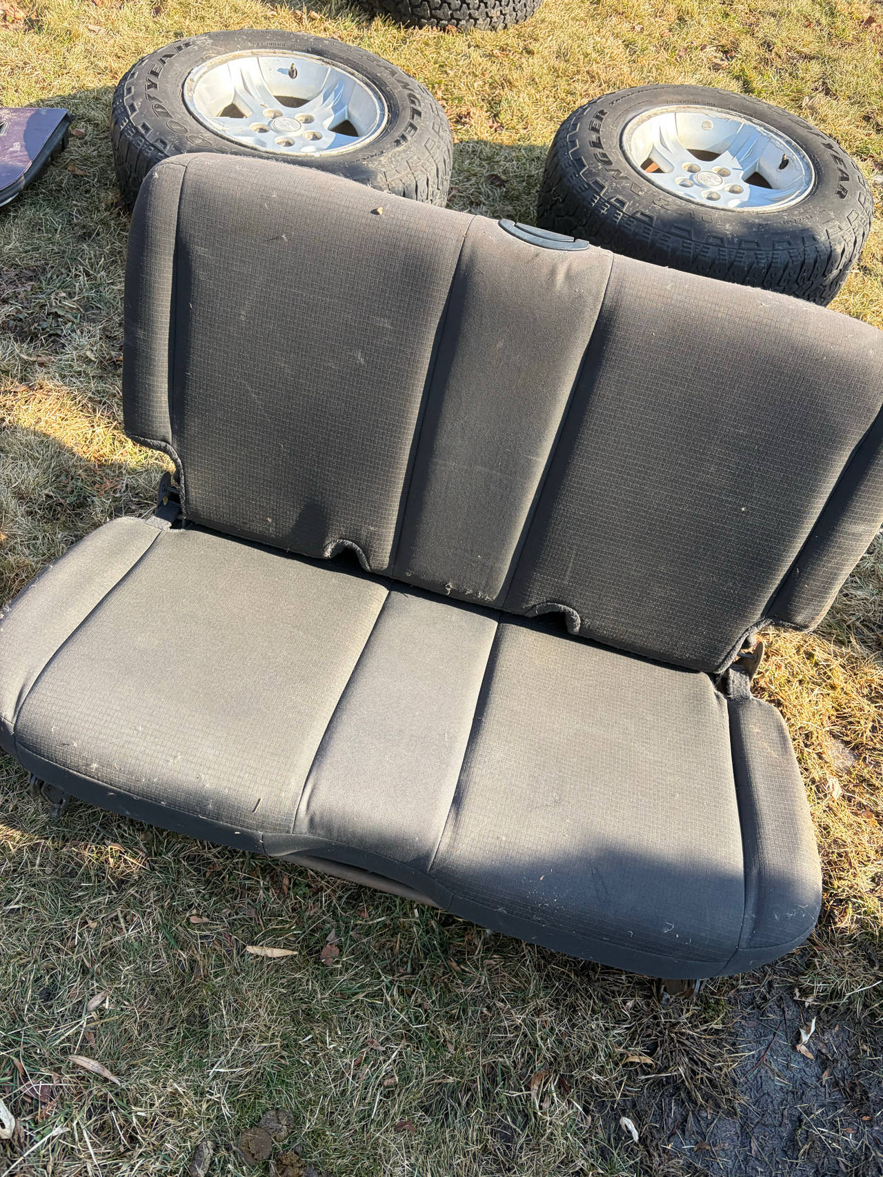 03-06 Jeep Wrangler TJ Sport Slate rear fold and tumble seat