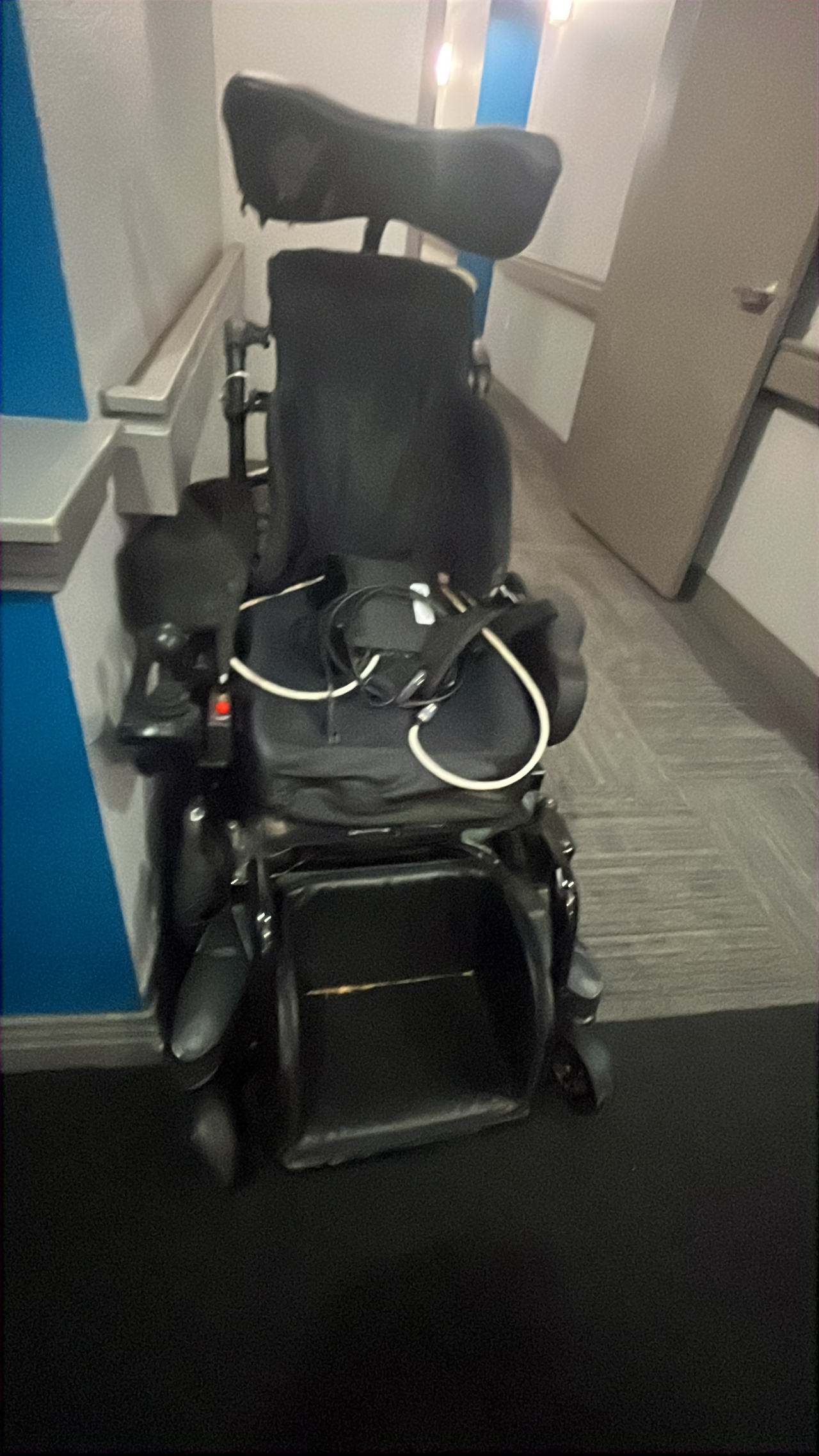 Electric Wheelchair