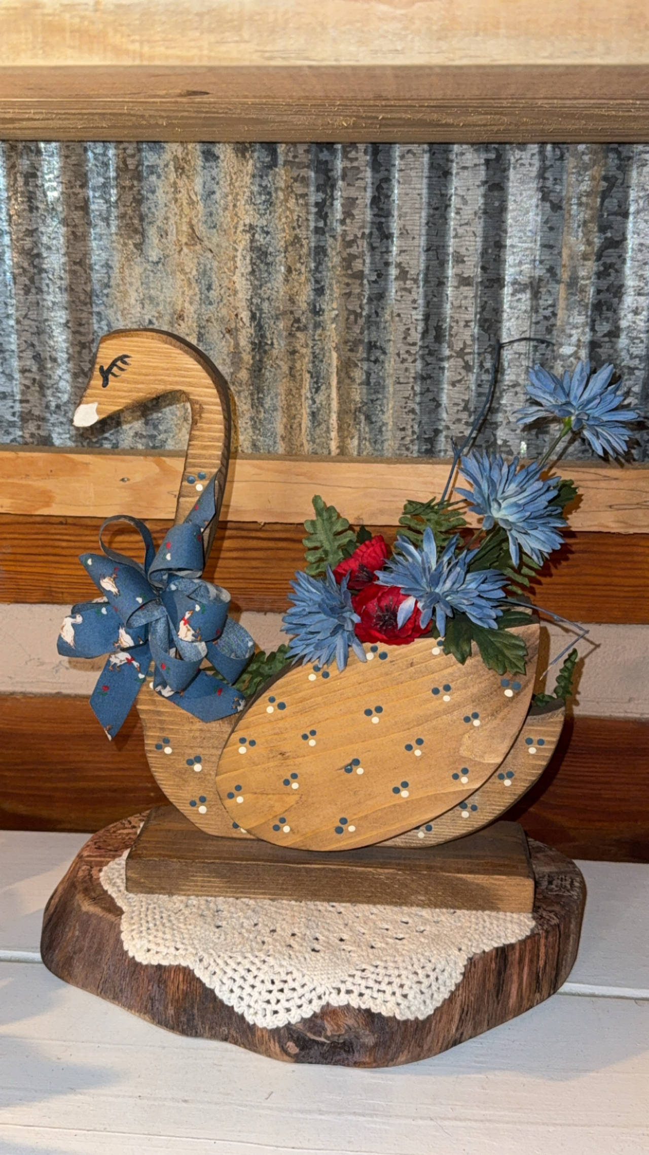 Vintage Country Folk Art Wooden Swan Decor