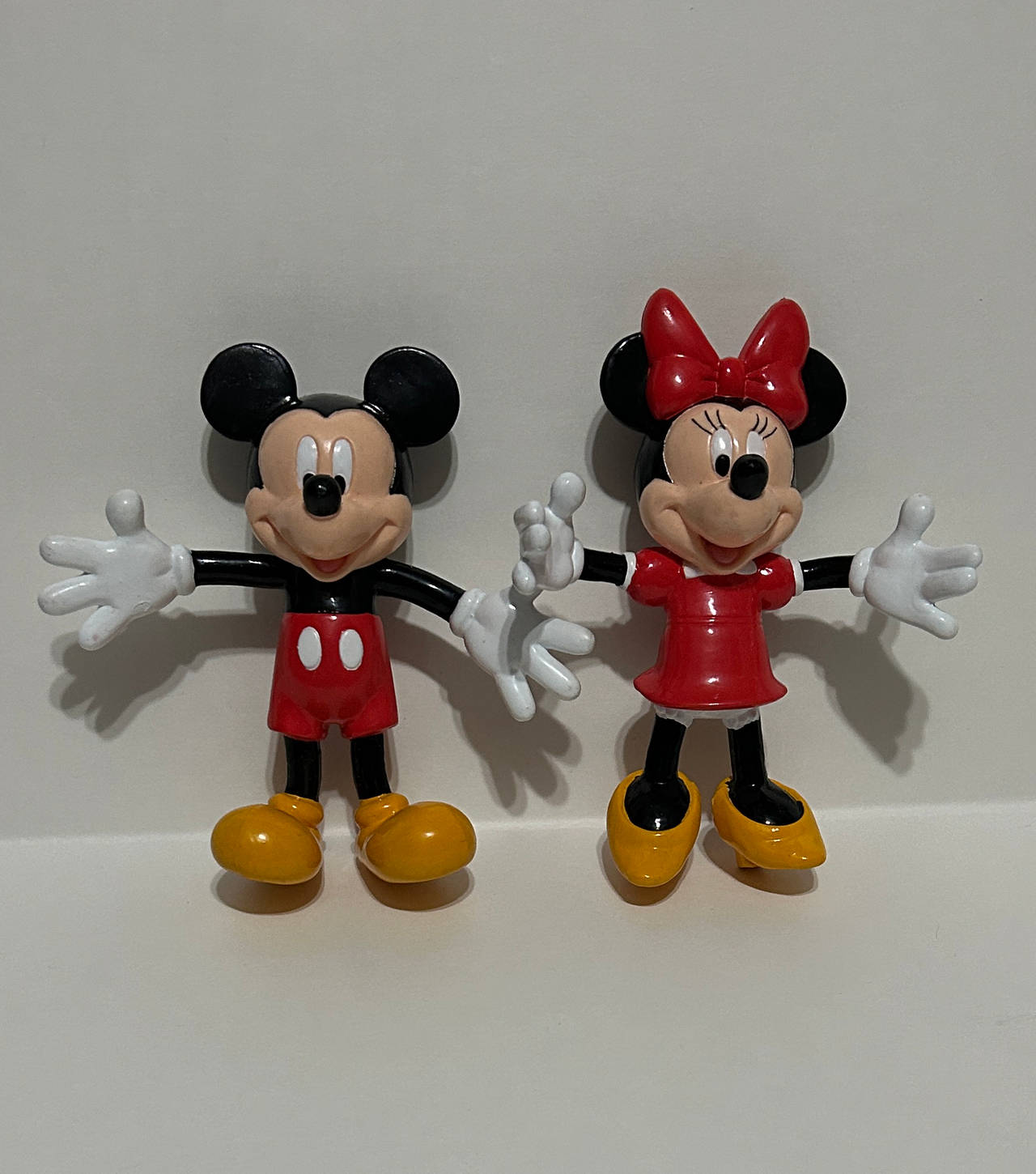 Disney Mickey and Minnie Mouse Poseable Figures Set