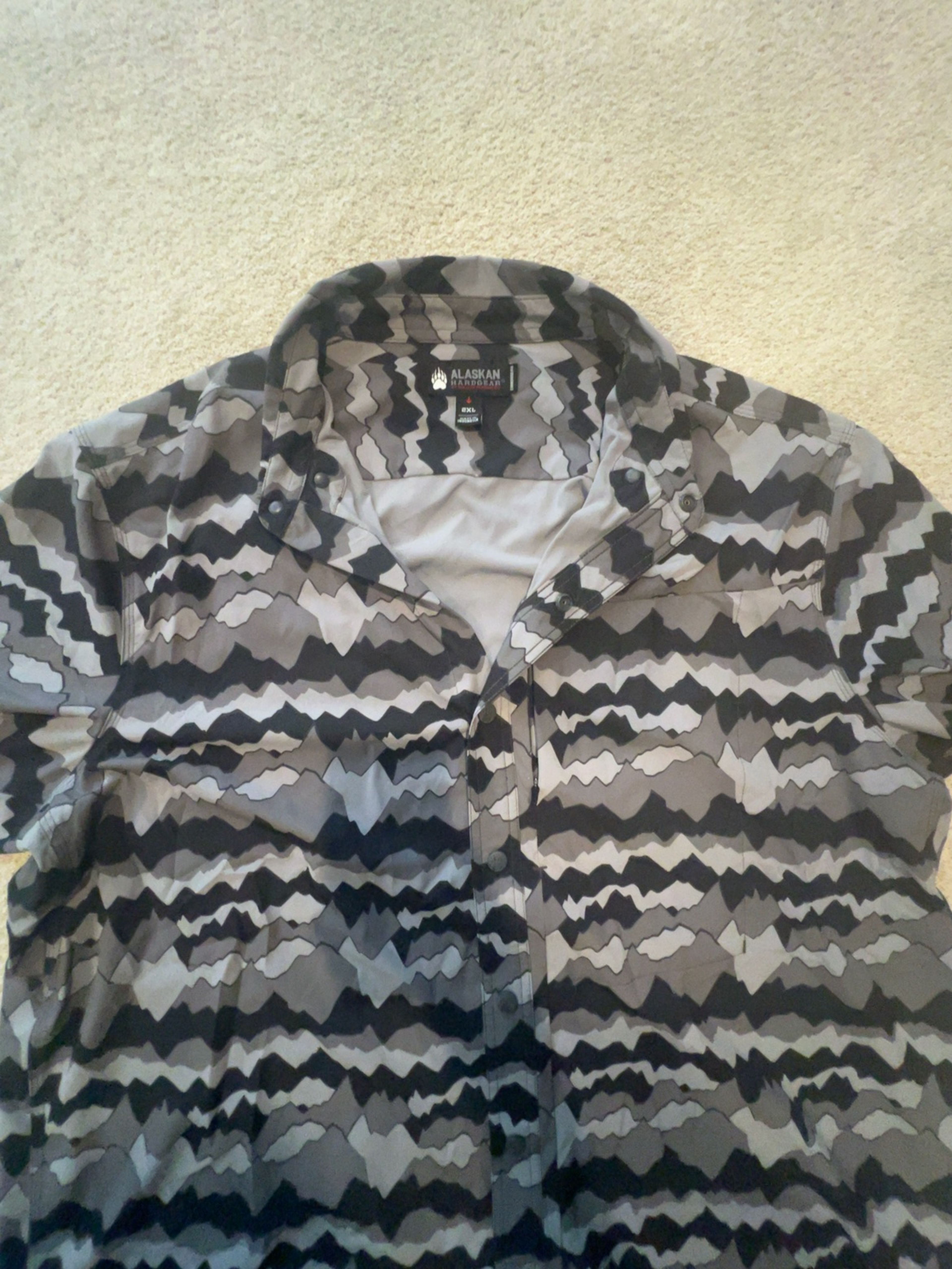 Duluth Trading Alaskan Hardgear Snap Short Sleeve Shirt Men's Camo