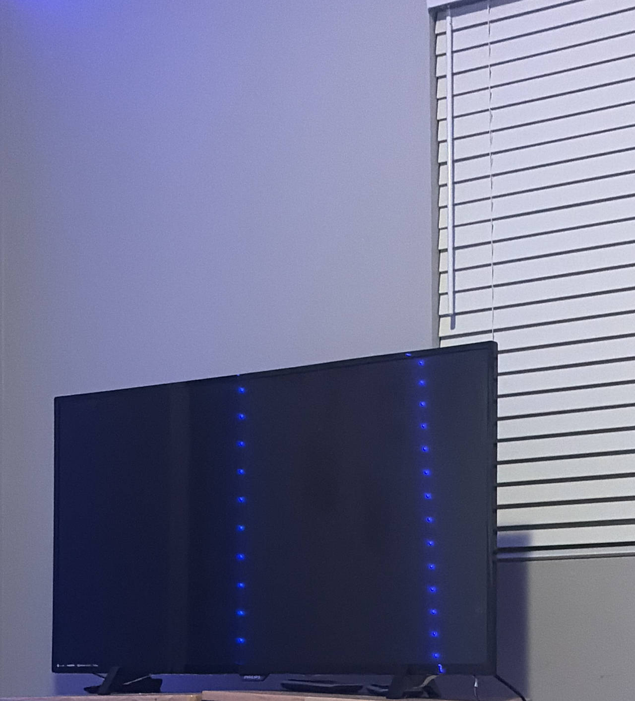 Philips 32" Class 720p HD Smart Roku LED TV