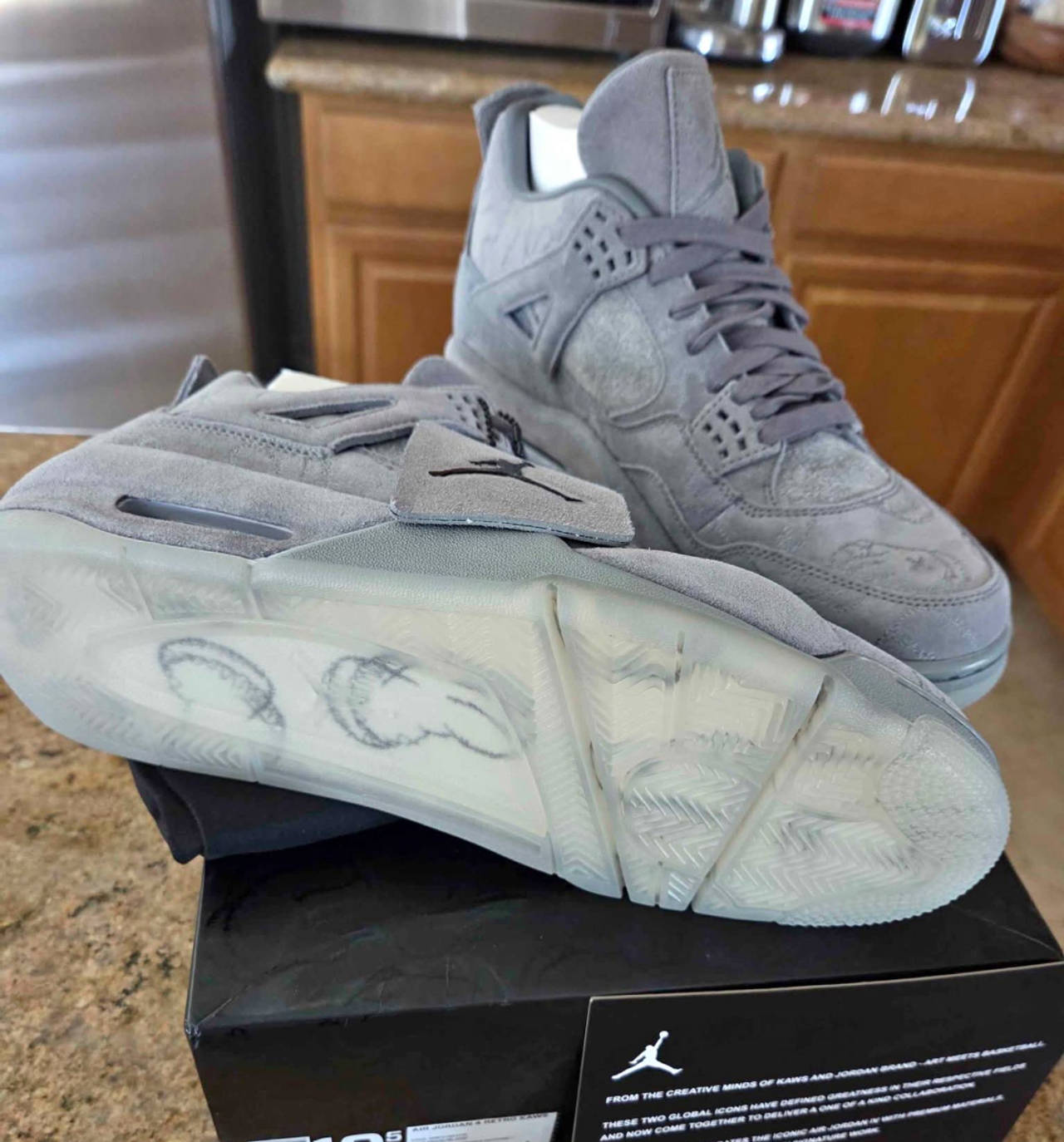 Air Jordan 4 Retro x KAWS