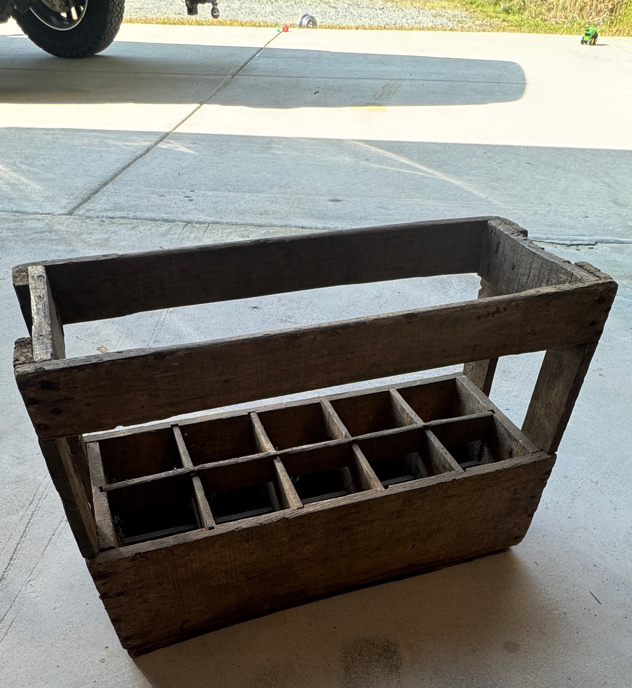 Vintage Wooden 12-Bottle Crate with Handle from 1960s