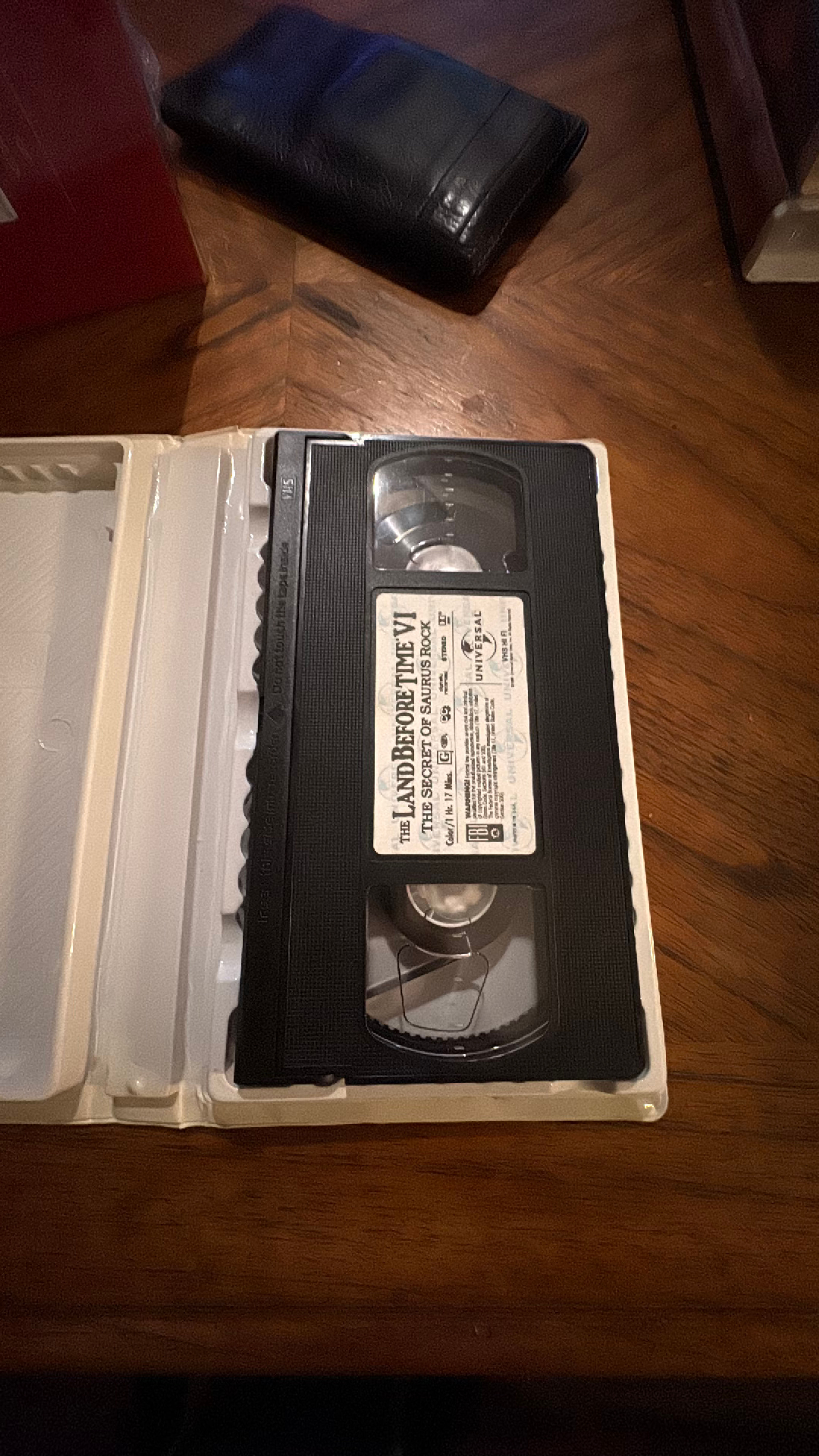 The Land Before Time VI: The Secret of Saurus Rock VHS - Image 2