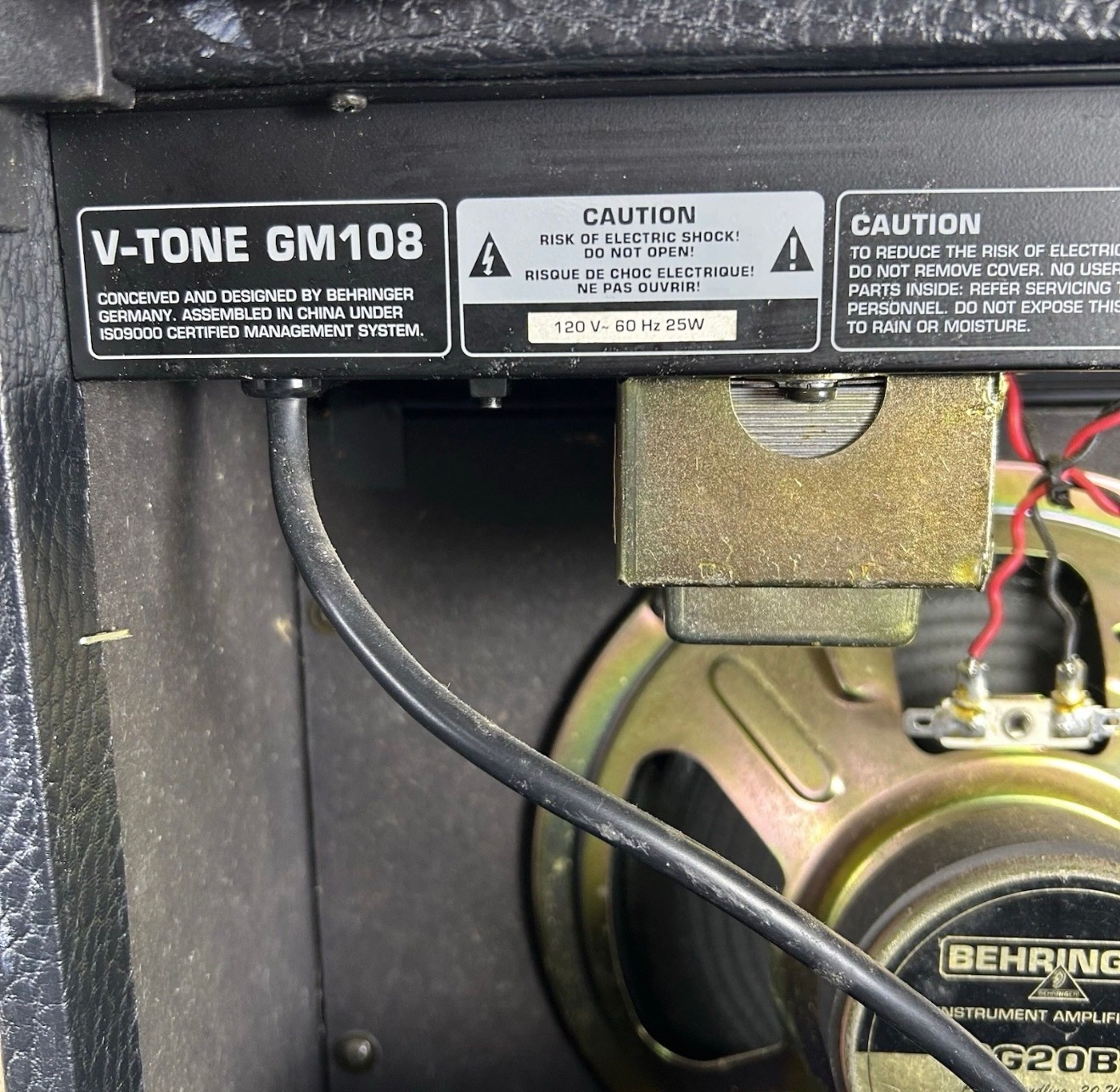 Behringer V-Tone GM108 15-Watt Modeling Guitar Amplifier - Image 4